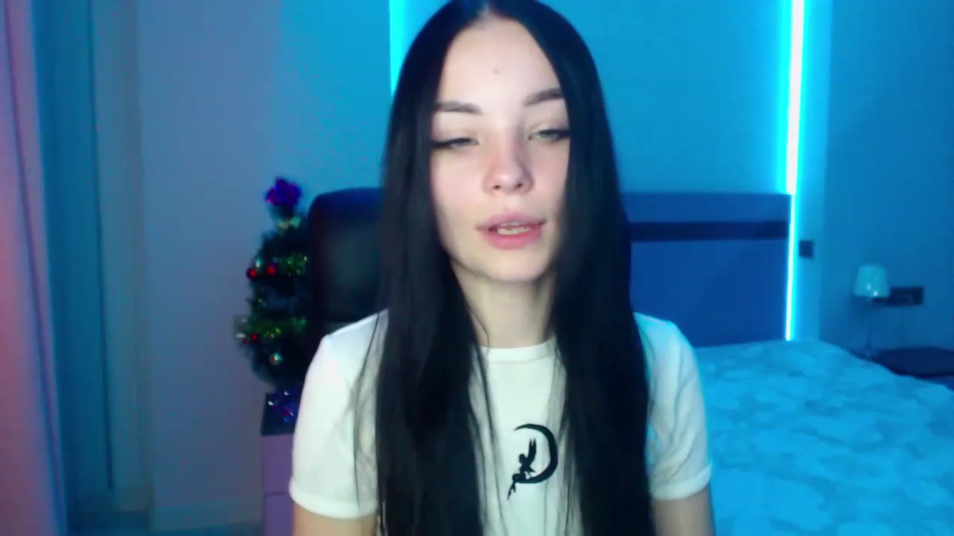 Gallery image thumbnail from SonyaOlsen's myfreecams stream on, 01/10/2023, 10:00 image 20 of 20