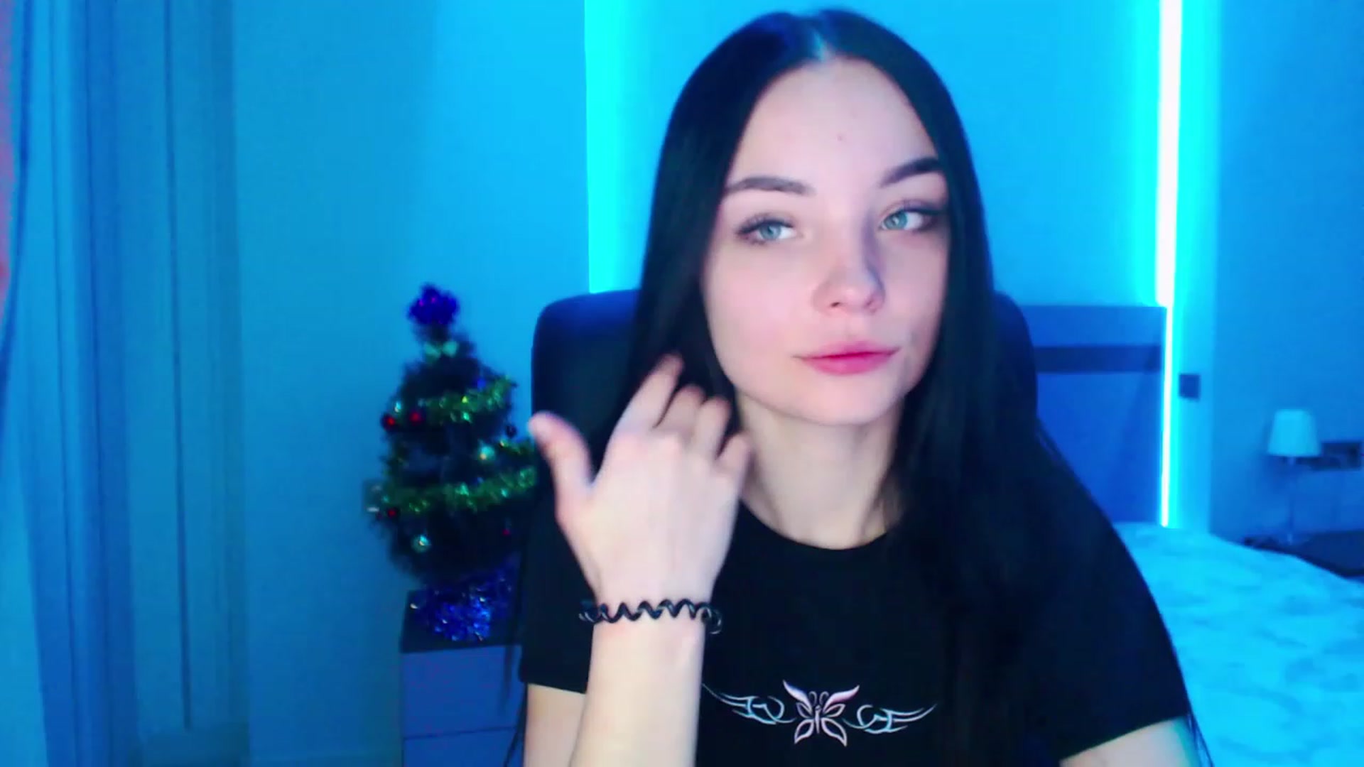 Gallery image thumbnail from SonyaOlsen's myfreecams stream on, 01/12/2023, 08:13 image 1 of 20