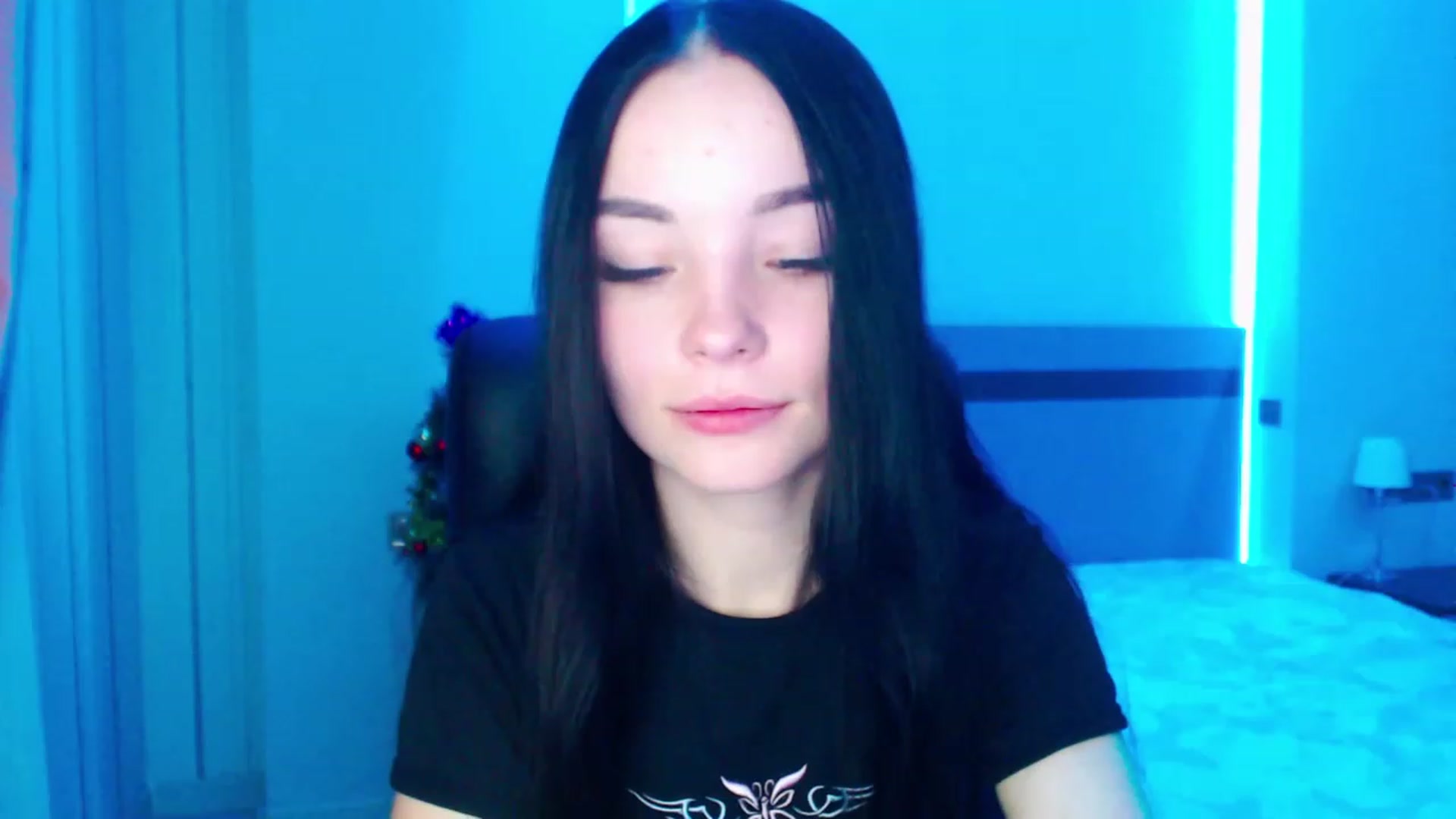 Gallery image thumbnail from SonyaOlsen's myfreecams stream on, 01/12/2023, 08:13 image 10 of 20