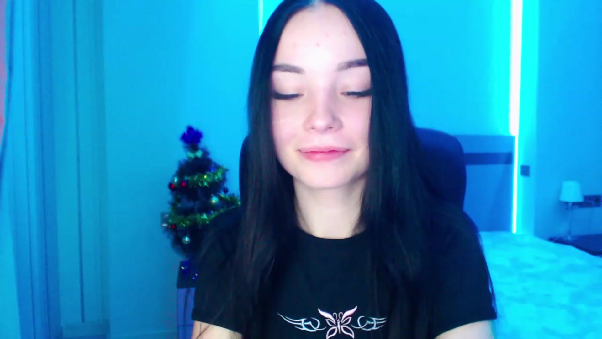 Gallery image thumbnail from SonyaOlsen's myfreecams stream on, 01/12/2023, 08:13 image 7 of 20