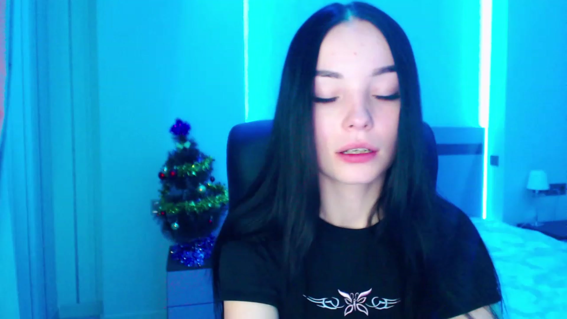 Gallery image thumbnail from SonyaOlsen's myfreecams stream on, 01/12/2023, 08:13 image 2 of 20