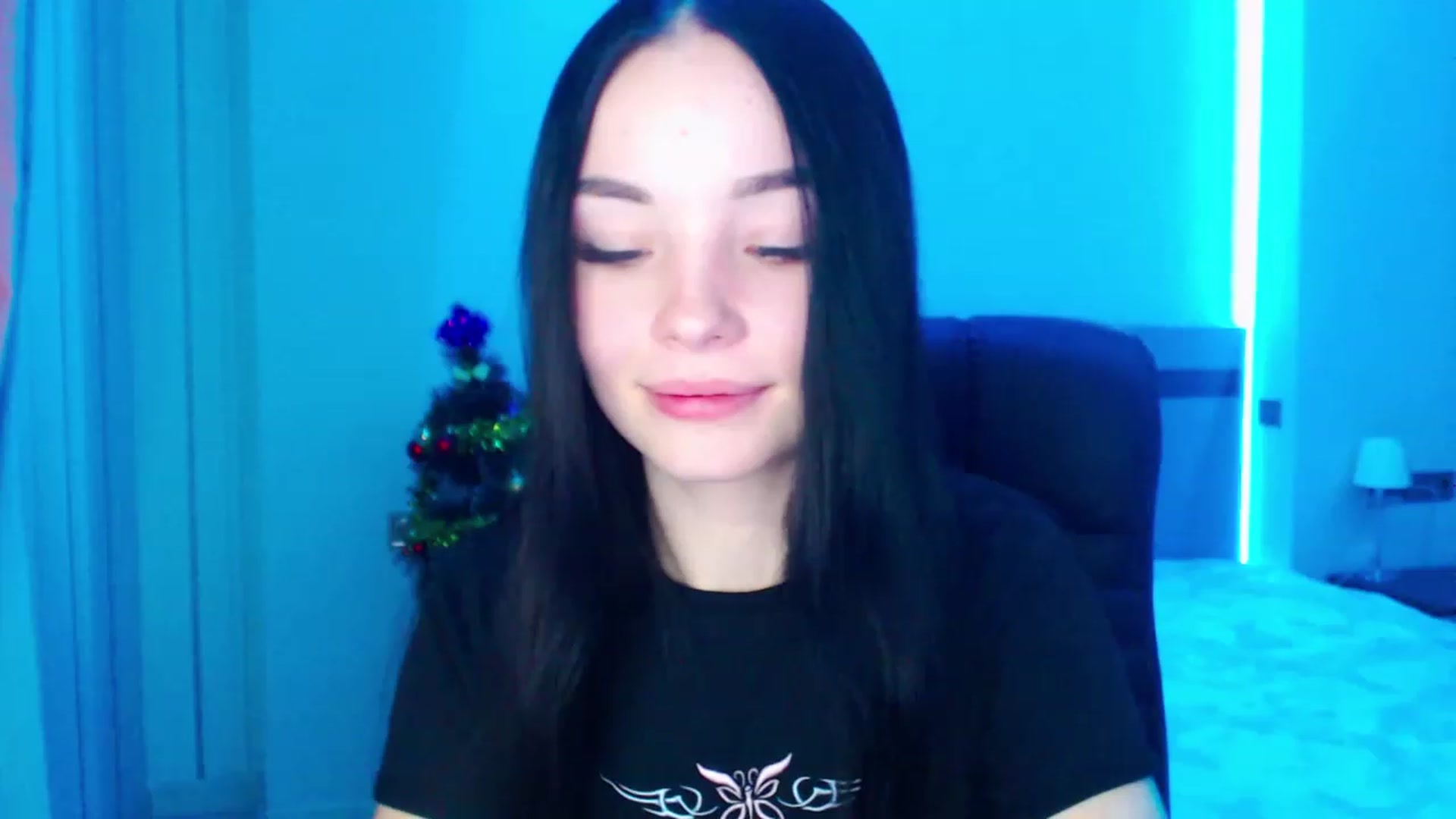 Gallery image thumbnail from SonyaOlsen's myfreecams stream on, 01/12/2023, 08:13 image 12 of 20
