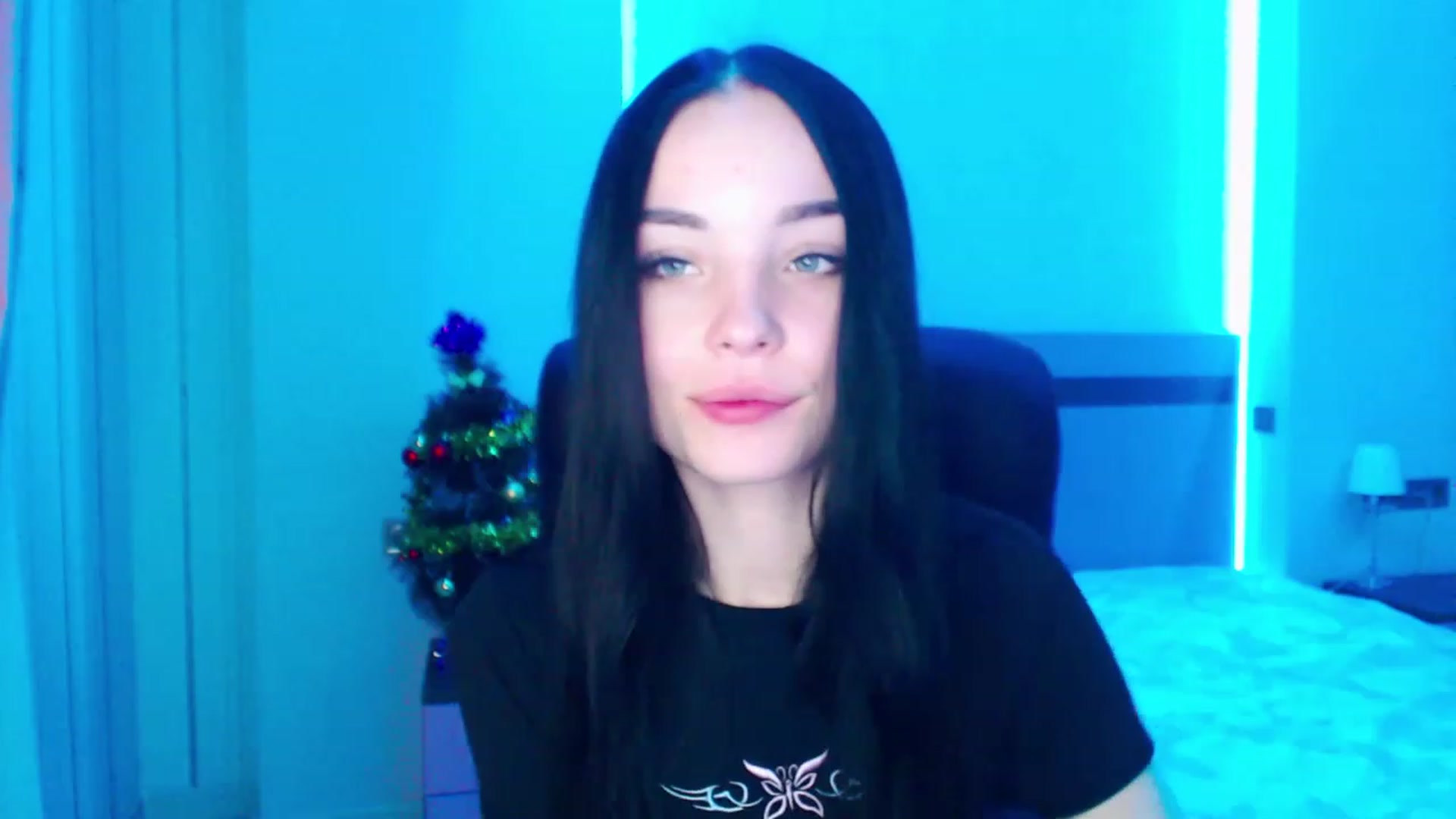 Gallery image thumbnail from SonyaOlsen's myfreecams stream on, 01/12/2023, 09:07 image 12 of 20