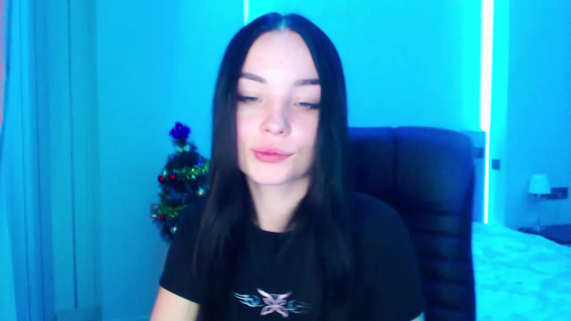 Gallery image thumbnail from SonyaOlsen's myfreecams stream on, 01/12/2023, 09:07 image 14 of 20