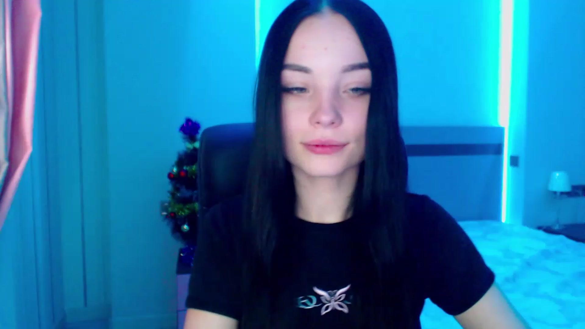 Gallery image thumbnail from SonyaOlsen's myfreecams stream on, 01/12/2023, 11:30 image 7 of 20