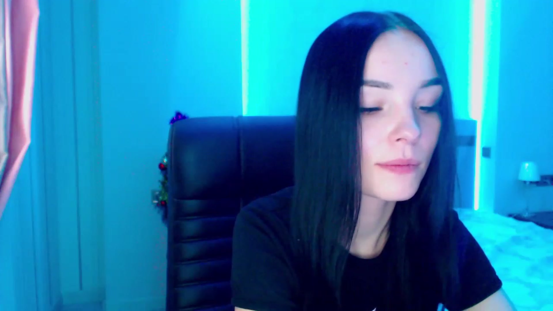 Gallery image thumbnail from SonyaOlsen's myfreecams stream on, 01/12/2023, 11:30 image 16 of 20