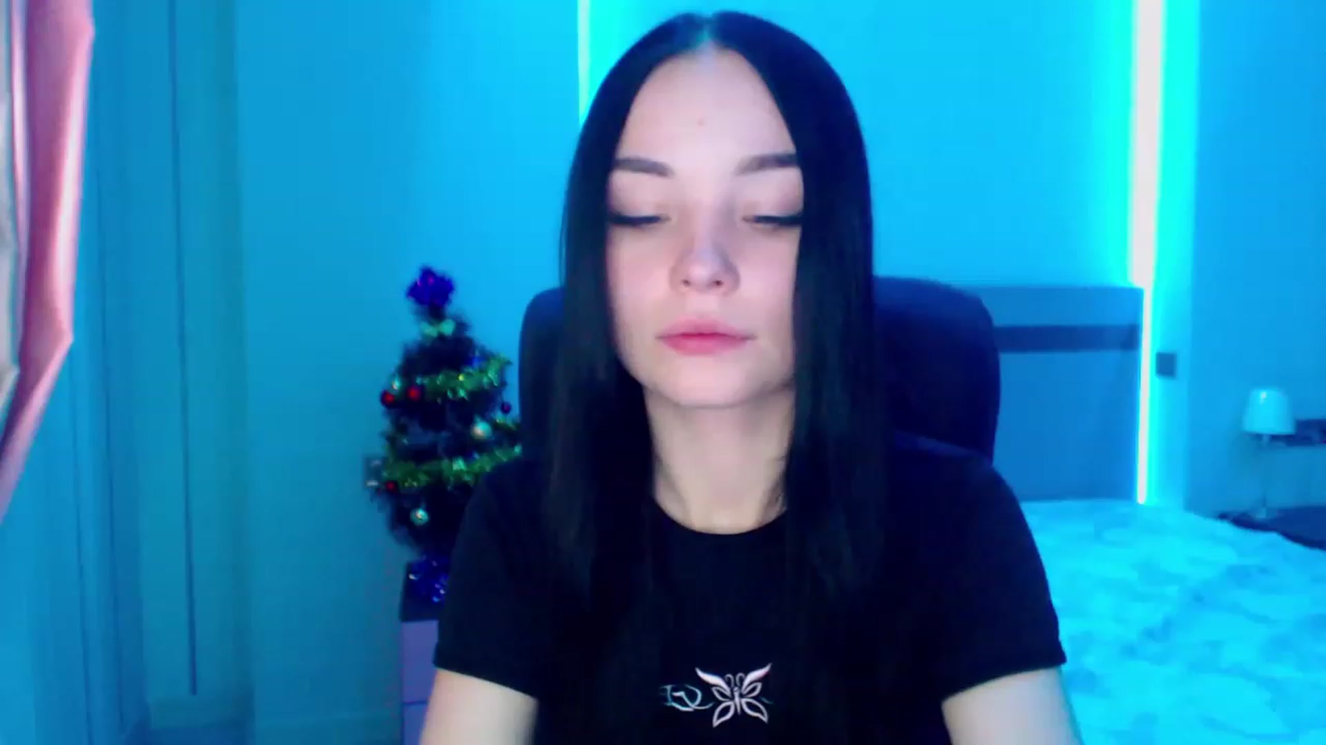 Gallery image thumbnail from SonyaOlsen's myfreecams stream on, 01/12/2023, 11:30 image 3 of 20