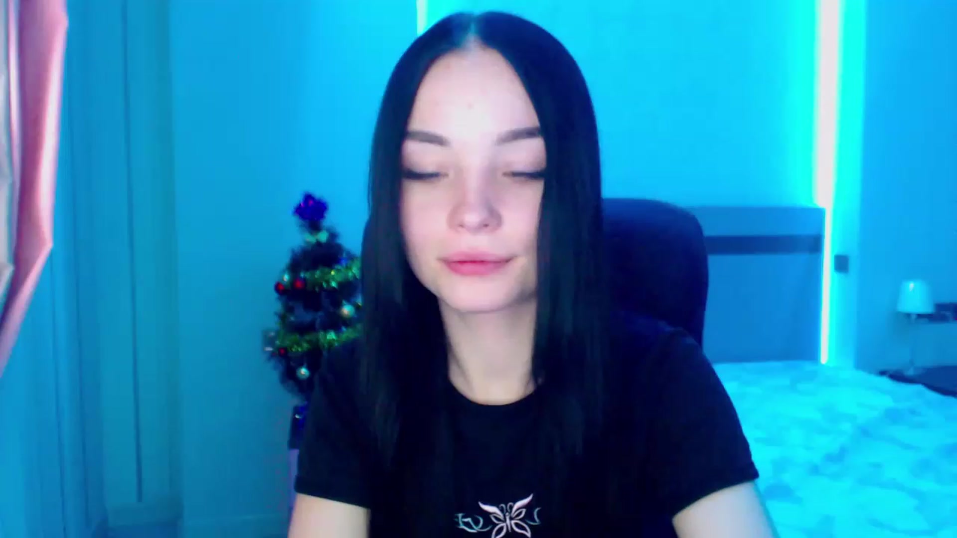 Gallery image thumbnail from SonyaOlsen's myfreecams stream on, 01/12/2023, 11:30 image 18 of 20