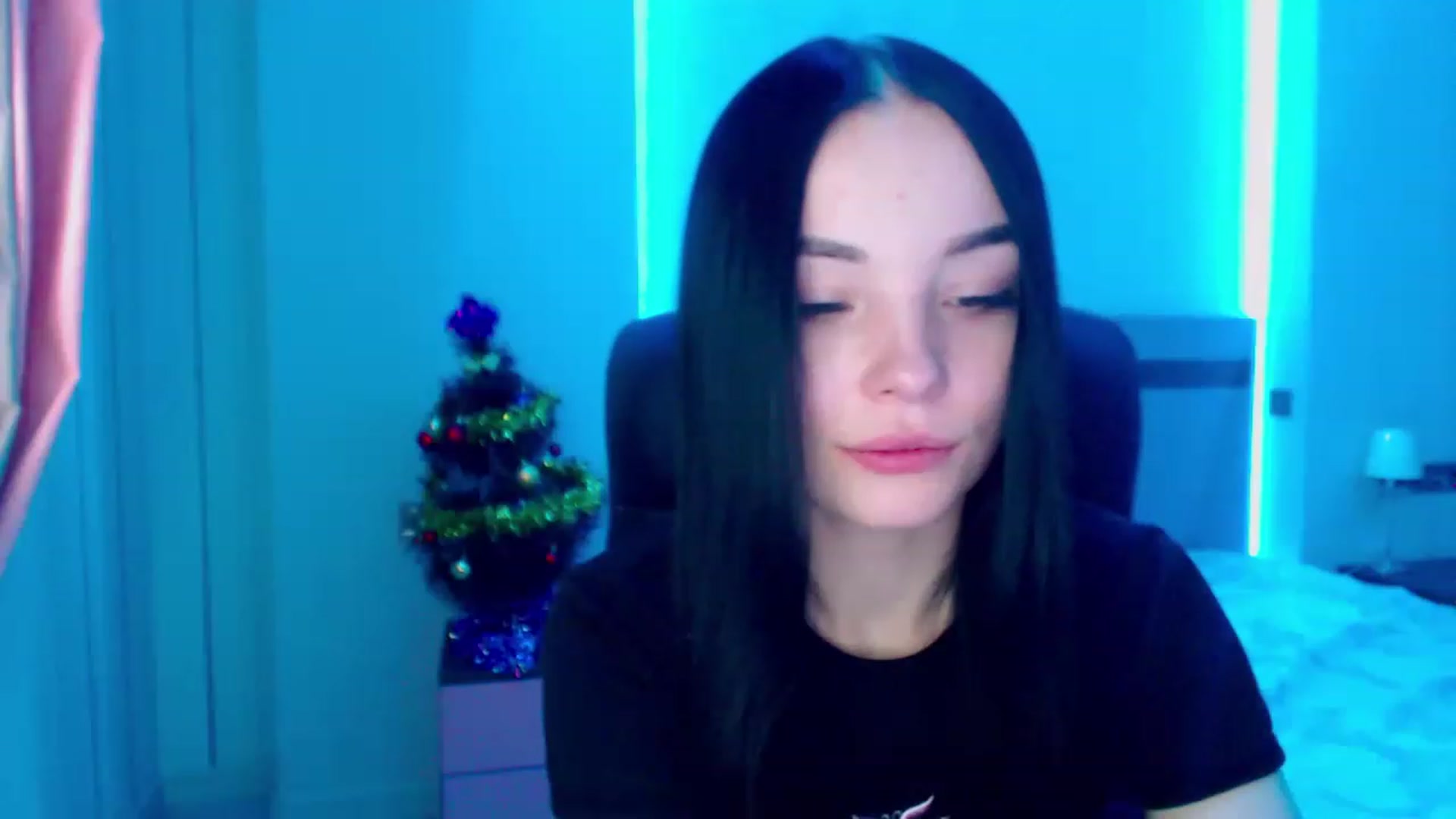 Gallery image thumbnail from SonyaOlsen's myfreecams stream on, 01/12/2023, 11:30 image 15 of 20