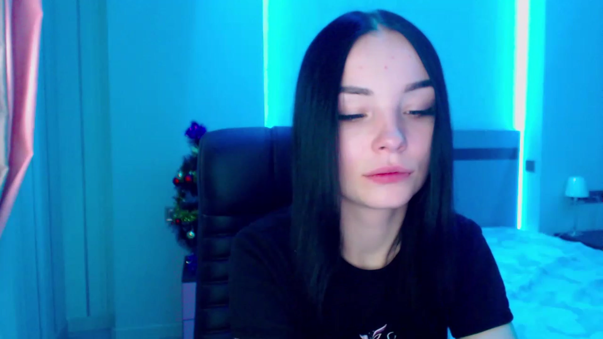 Gallery image thumbnail from SonyaOlsen's myfreecams stream on, 01/12/2023, 11:30 image 14 of 20