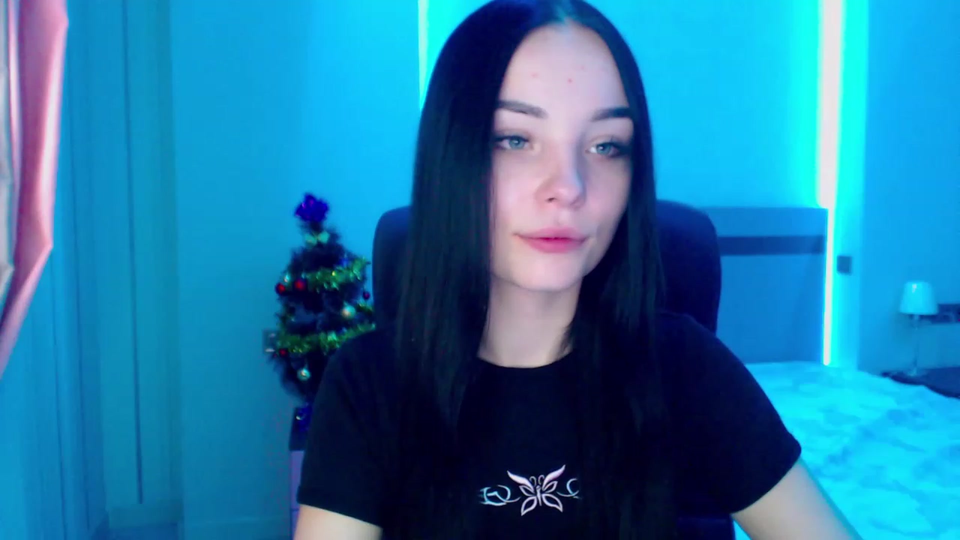 Gallery image thumbnail from SonyaOlsen's myfreecams stream on, 01/12/2023, 11:30 image 1 of 20