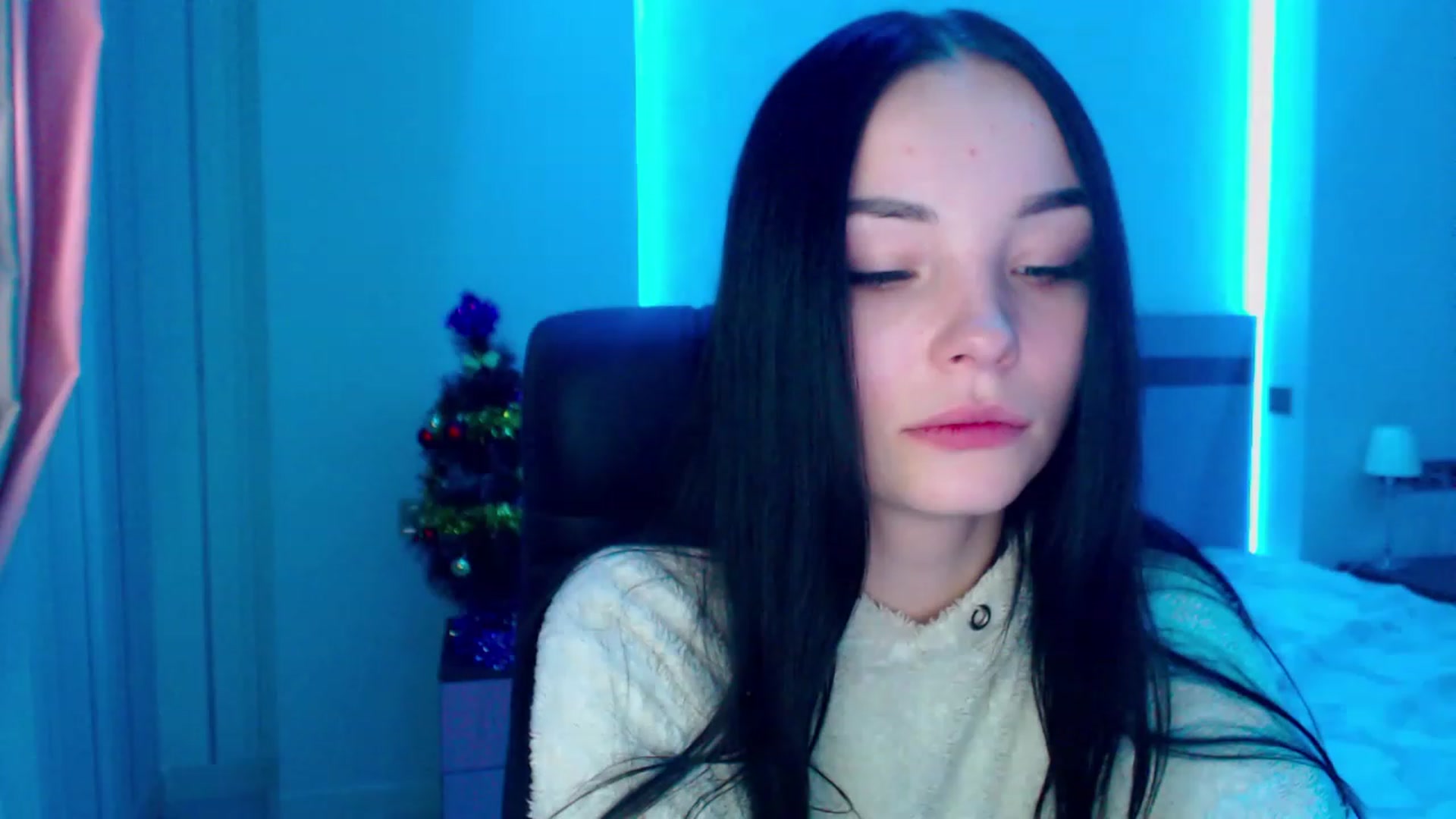 Gallery image thumbnail from SonyaOlsen's myfreecams stream on, 01/12/2023, 11:57 image 14 of 20