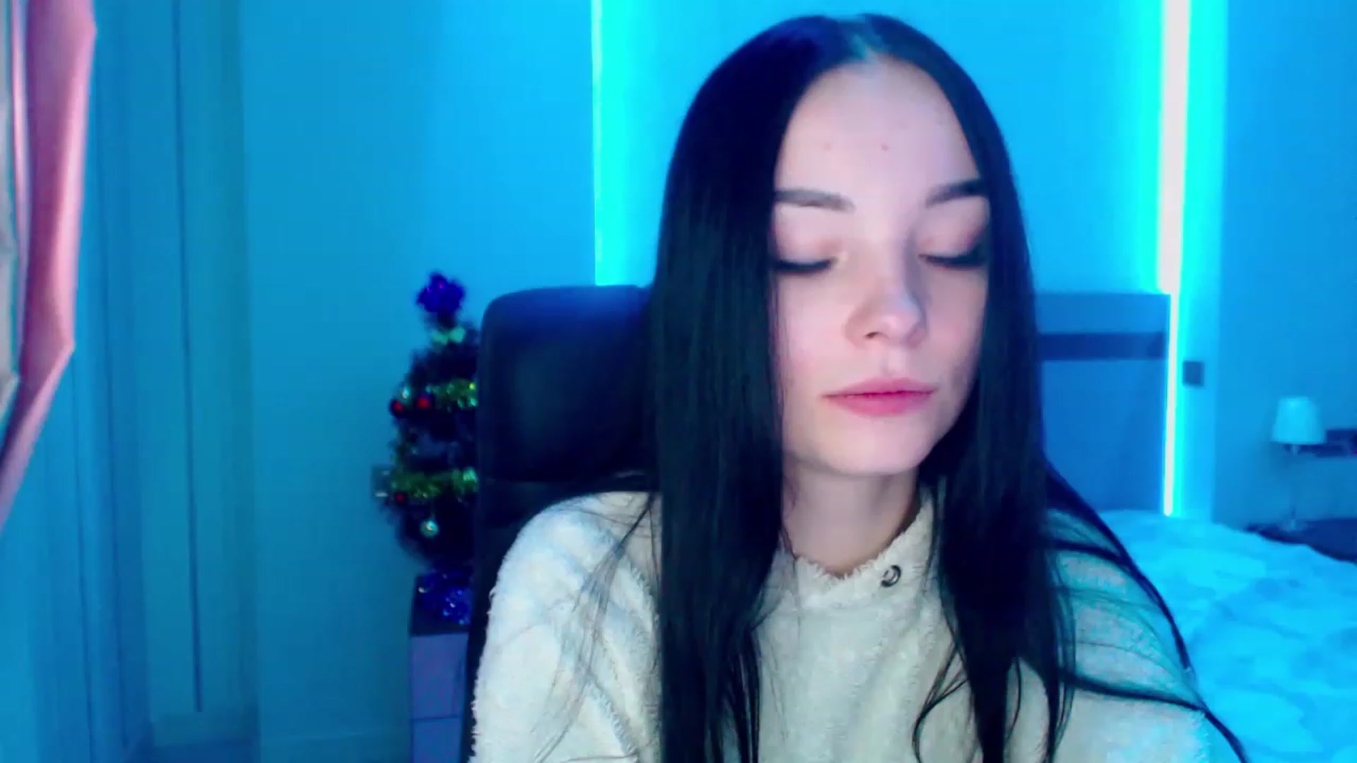 Gallery image thumbnail from SonyaOlsen's myfreecams stream on, 01/12/2023, 11:57 image 8 of 20