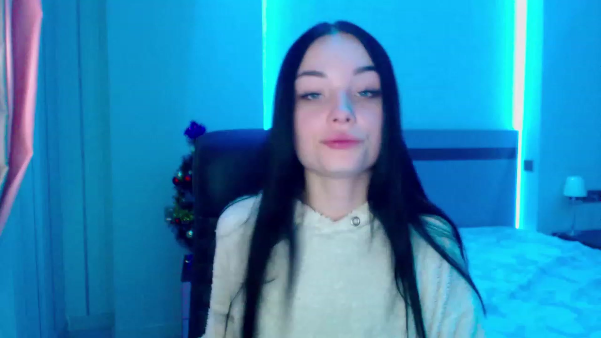 Gallery image thumbnail from SonyaOlsen's myfreecams stream on, 01/12/2023, 11:57 image 4 of 20