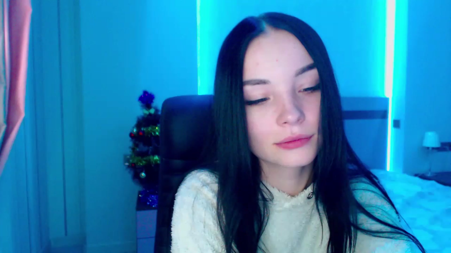 Gallery image thumbnail from SonyaOlsen's myfreecams stream on, 01/12/2023, 11:57 image 18 of 20