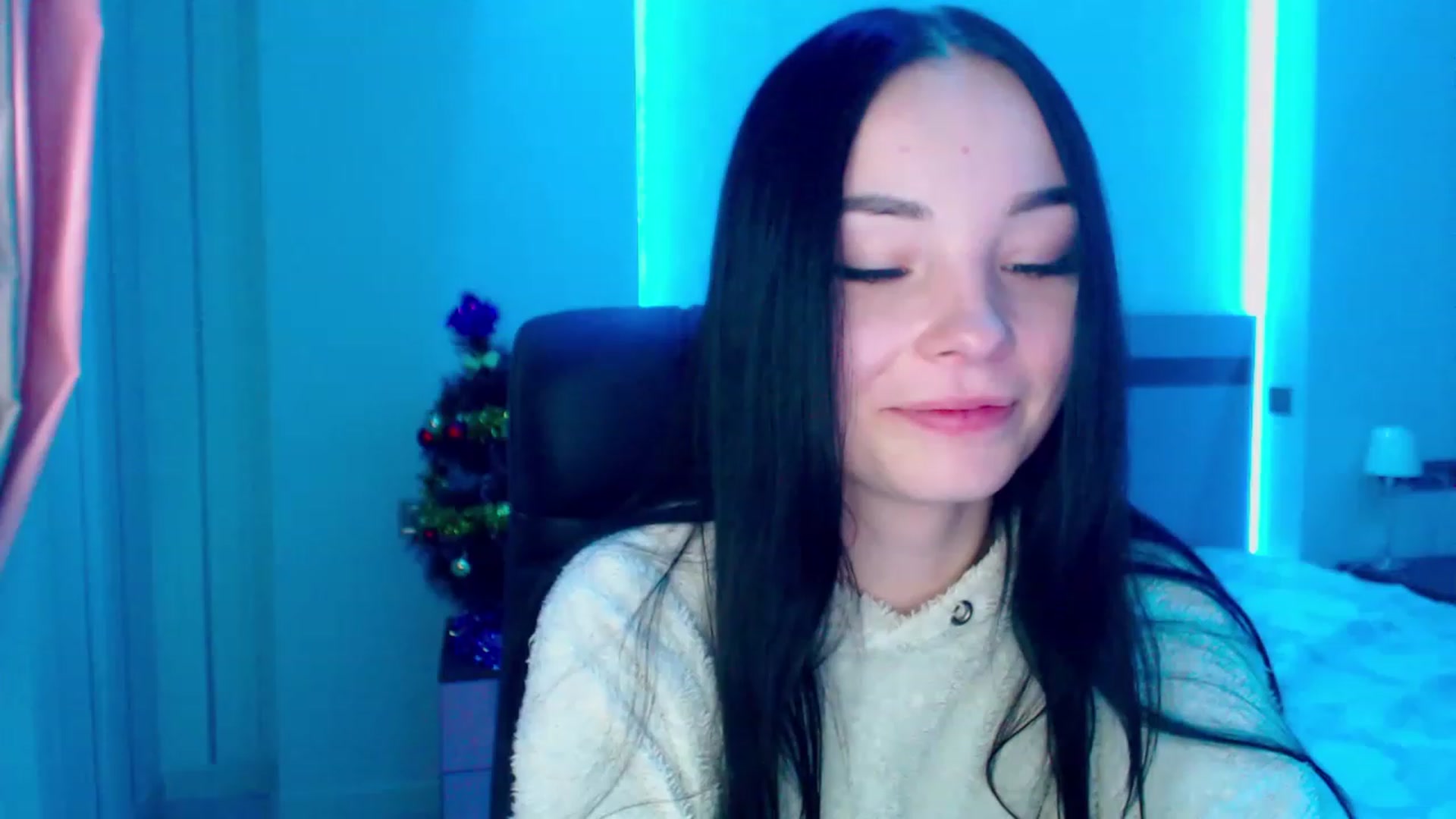 Gallery image thumbnail from SonyaOlsen's myfreecams stream on, 01/12/2023, 11:57 image 7 of 20