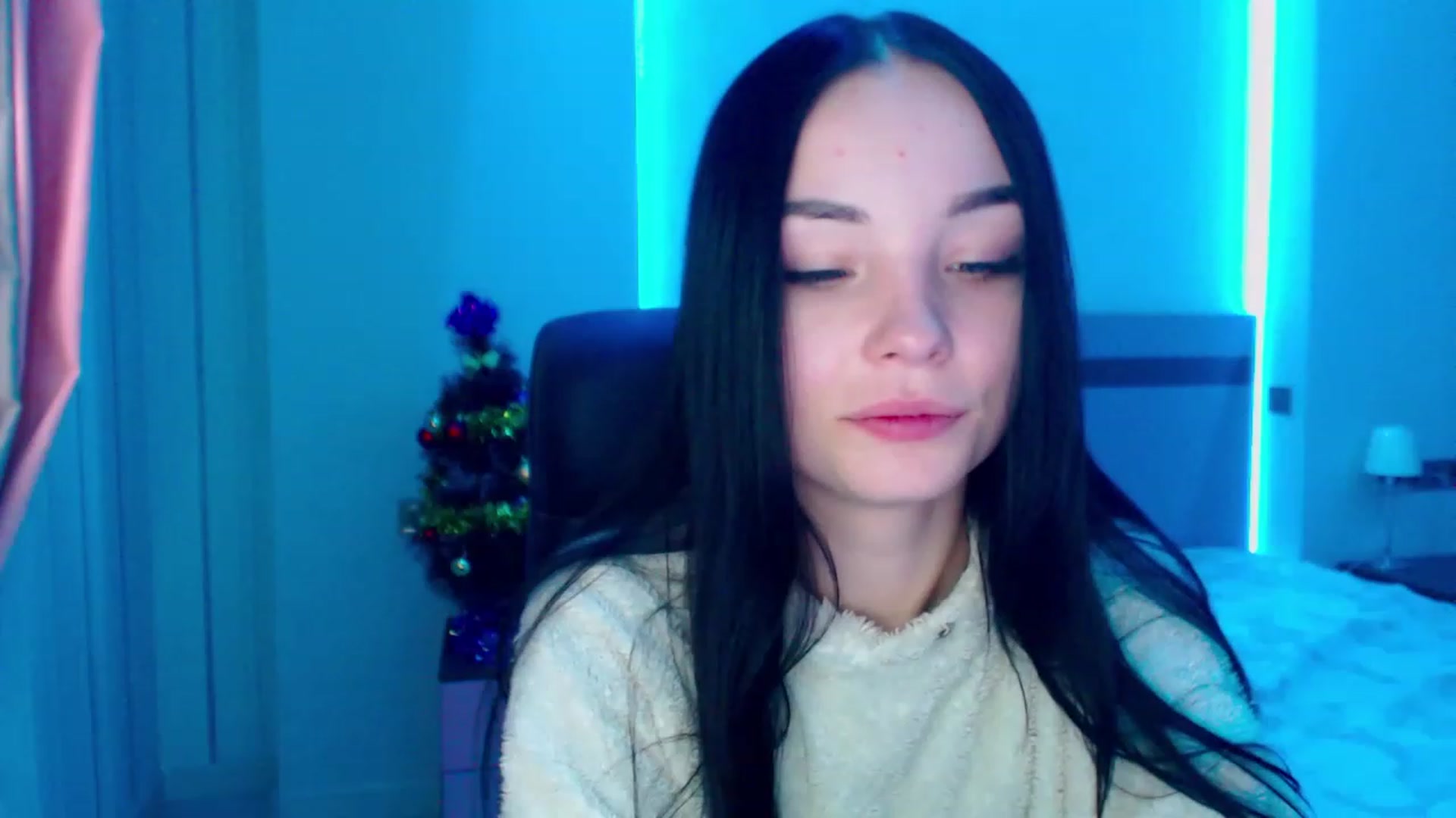Gallery image thumbnail from SonyaOlsen's myfreecams stream on, 01/12/2023, 11:57 image 1 of 20