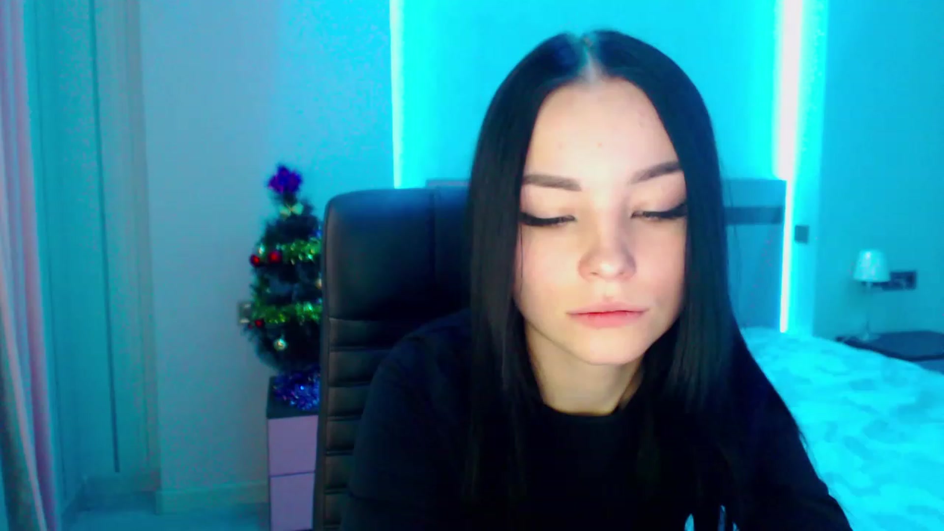 Gallery image thumbnail from SonyaOlsen's myfreecams stream on, 01/13/2023, 10:21 image 20 of 20