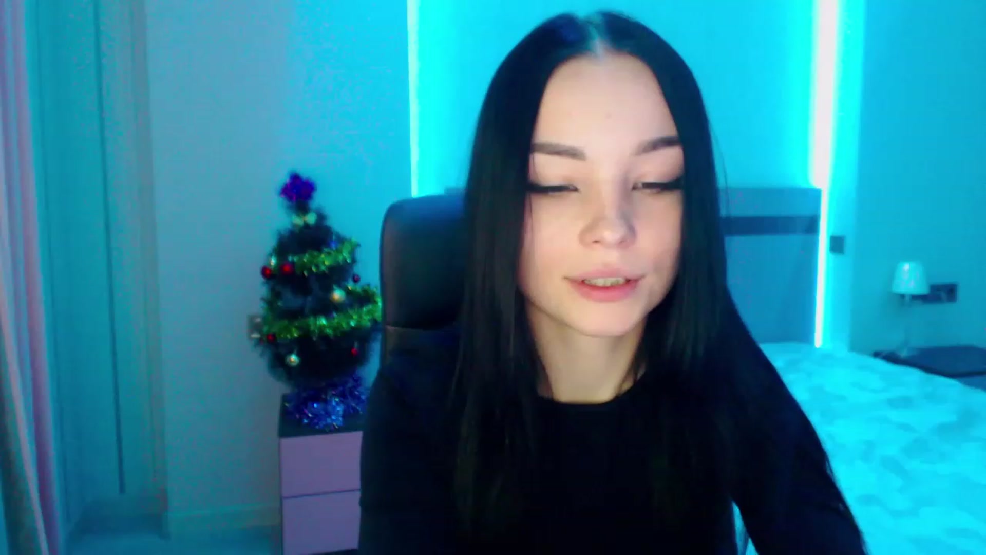 Gallery image thumbnail from SonyaOlsen's myfreecams stream on, 01/13/2023, 10:21 image 13 of 20