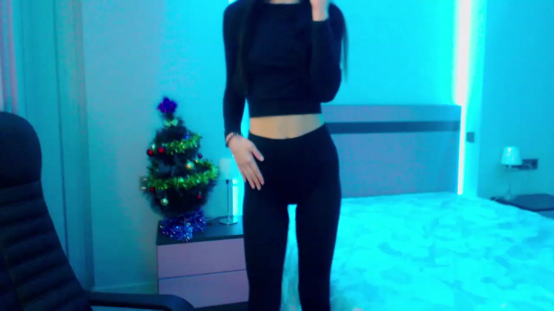 Gallery image thumbnail from SonyaOlsen's myfreecams stream on, 01/13/2023, 10:21 image 7 of 20
