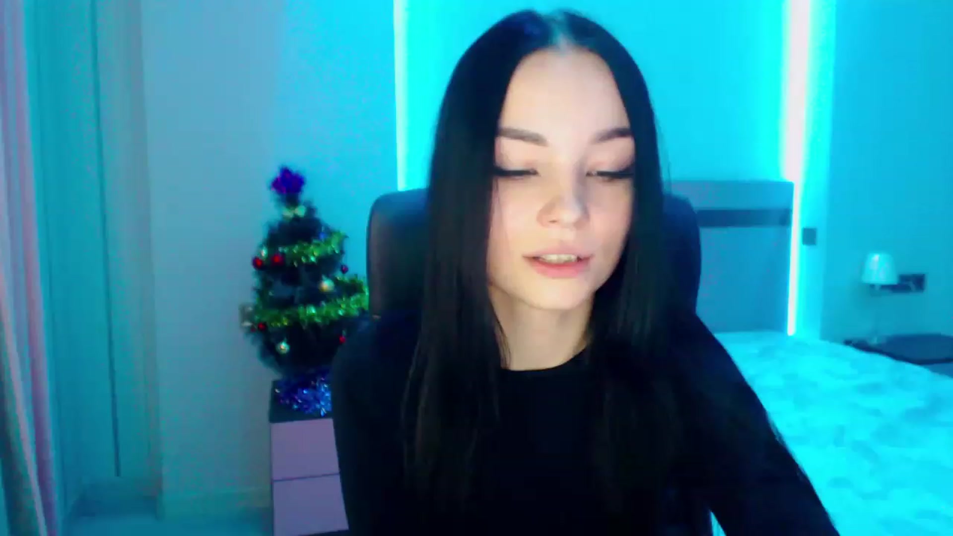 Gallery image thumbnail from SonyaOlsen's myfreecams stream on, 01/13/2023, 10:21 image 15 of 20