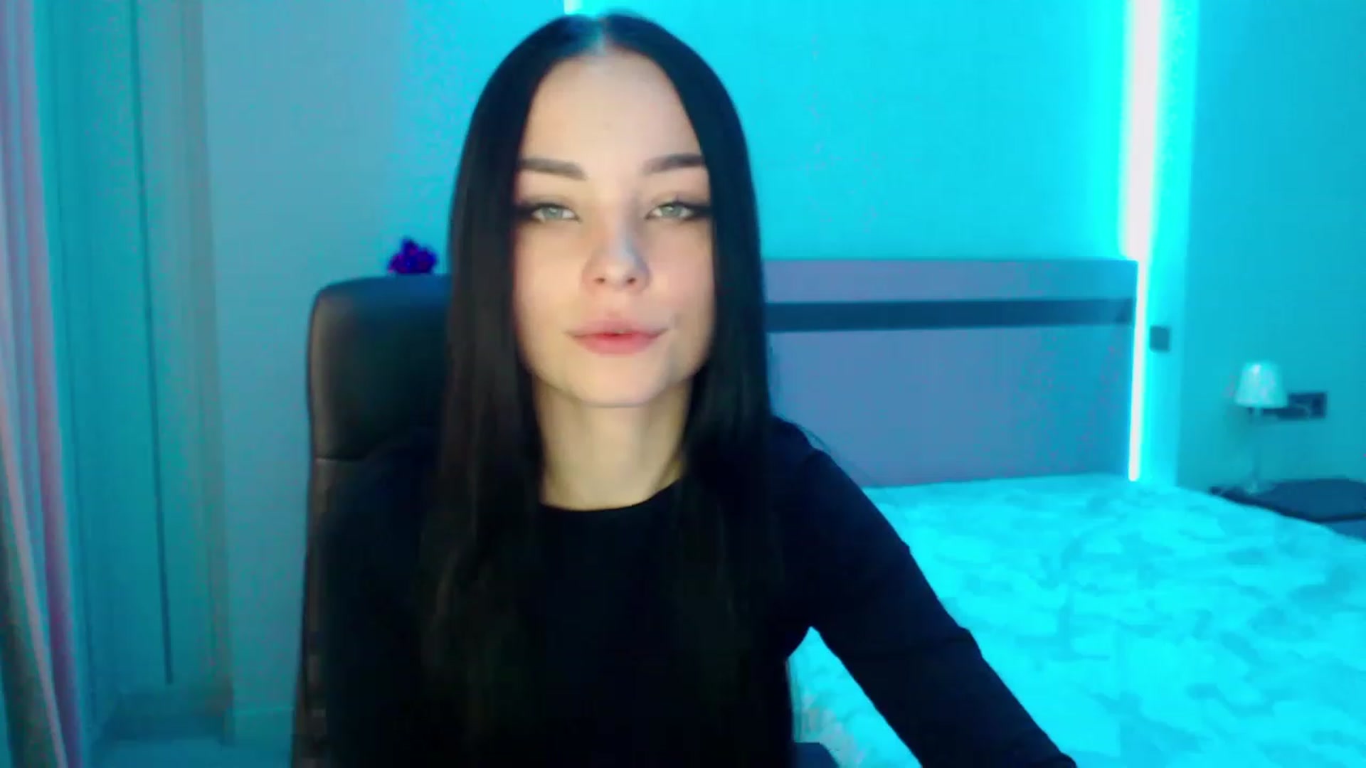 Gallery image thumbnail from SonyaOlsen's myfreecams stream on, 01/13/2023, 10:21 image 6 of 20
