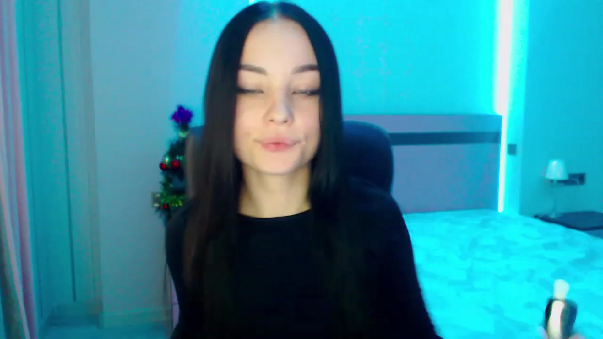 Gallery image thumbnail from SonyaOlsen's myfreecams stream on, 01/13/2023, 10:21 image 5 of 20