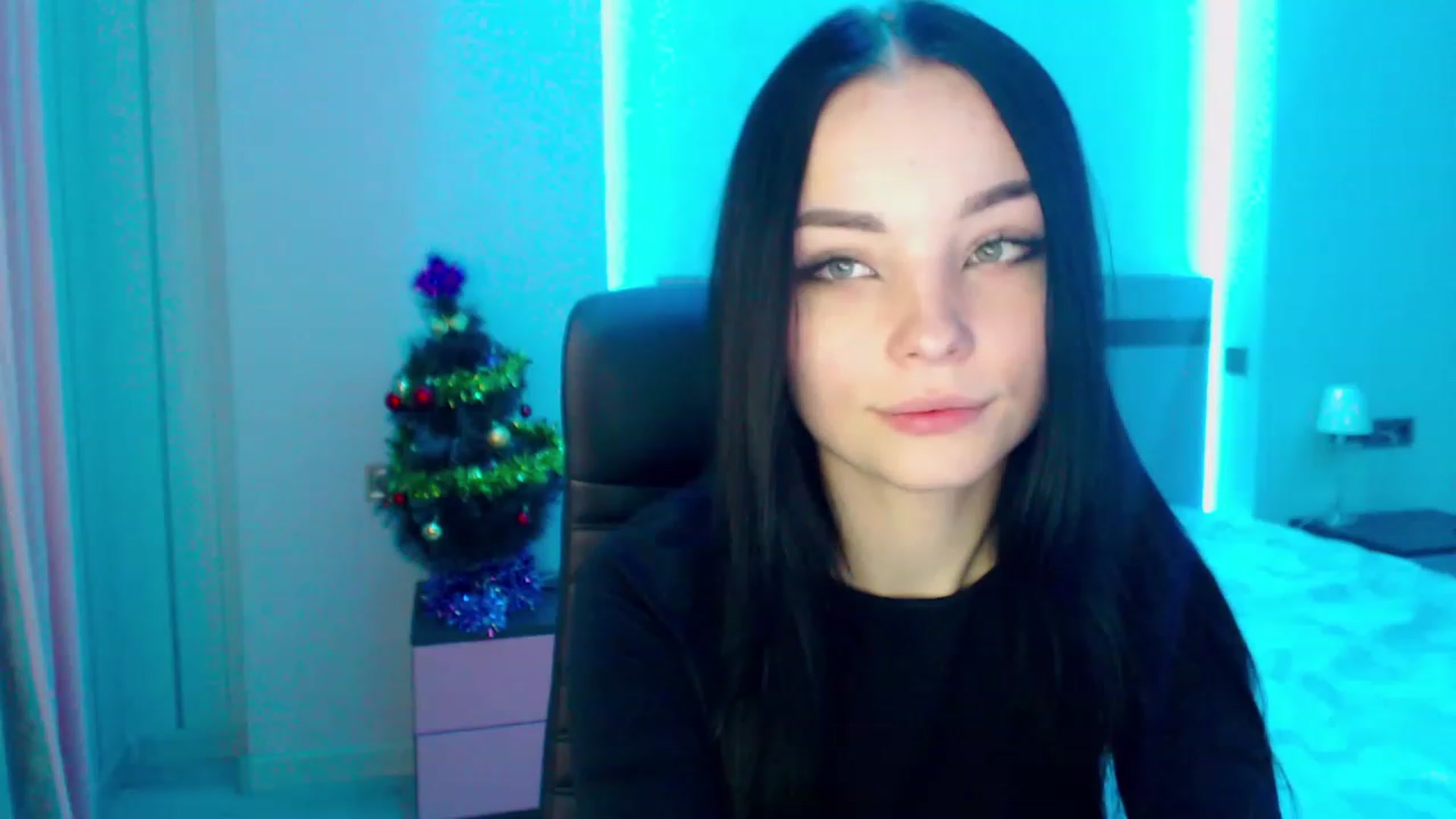 Gallery image thumbnail from SonyaOlsen's myfreecams stream on, 01/13/2023, 10:21 image 11 of 20
