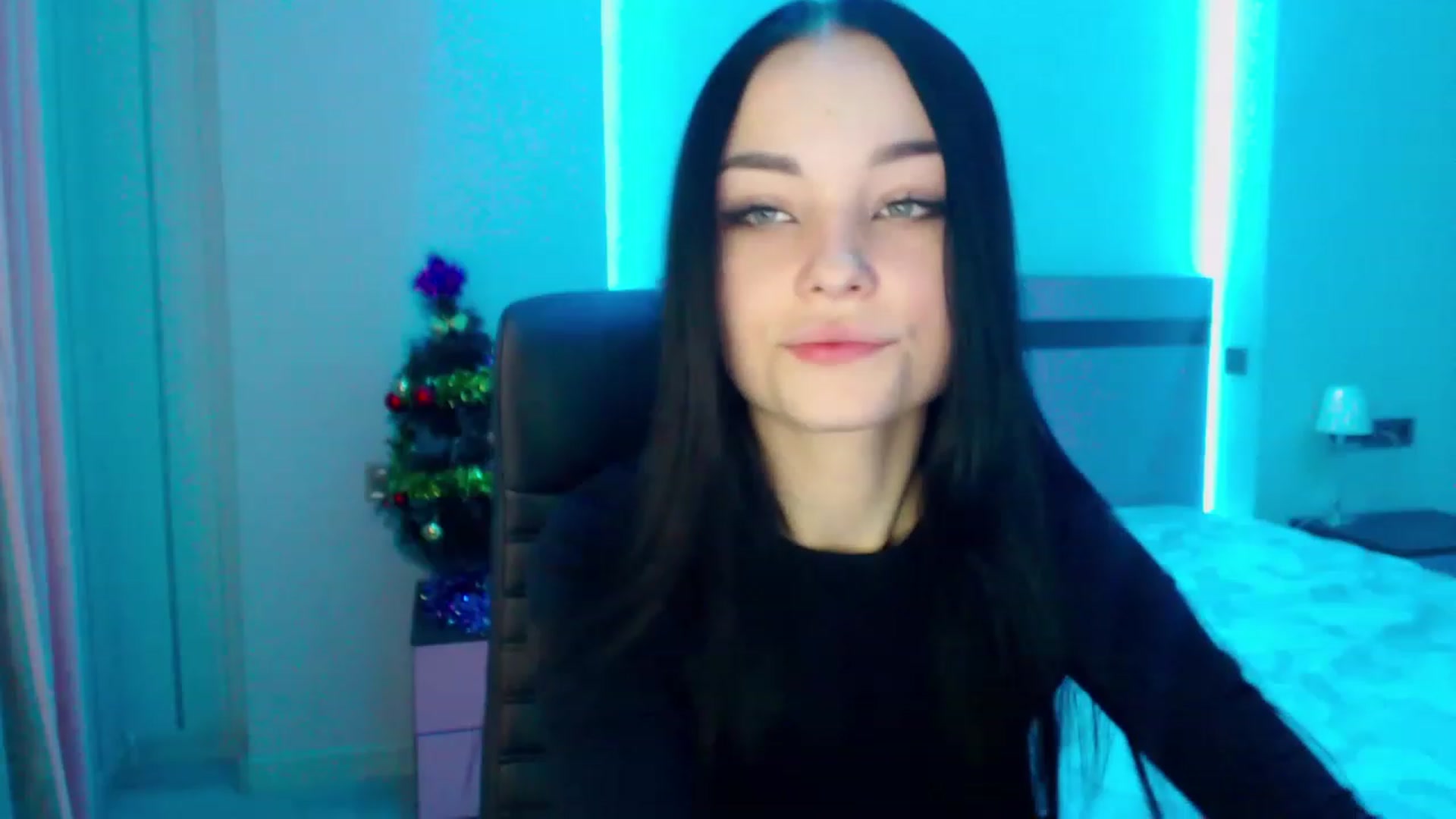 Gallery image thumbnail from SonyaOlsen's myfreecams stream on, 01/13/2023, 10:21 image 16 of 20