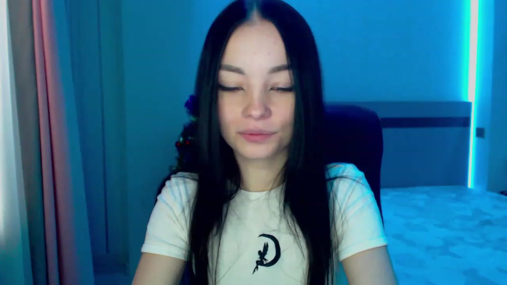 Gallery image thumbnail from SonyaOlsen's myfreecams stream on, 01/16/2023, 08:10 image 10 of 20
