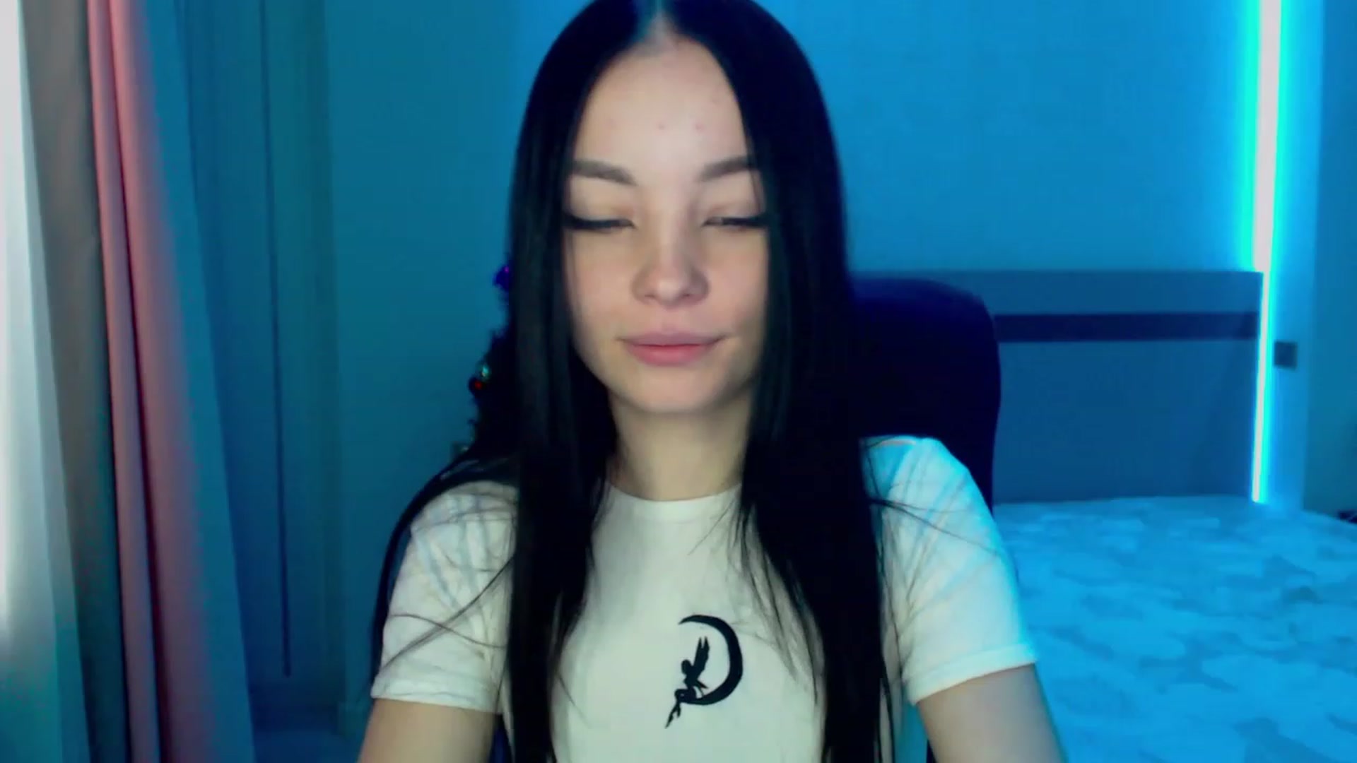 Gallery image thumbnail from SonyaOlsen's myfreecams stream on, 01/16/2023, 08:10 image 15 of 20