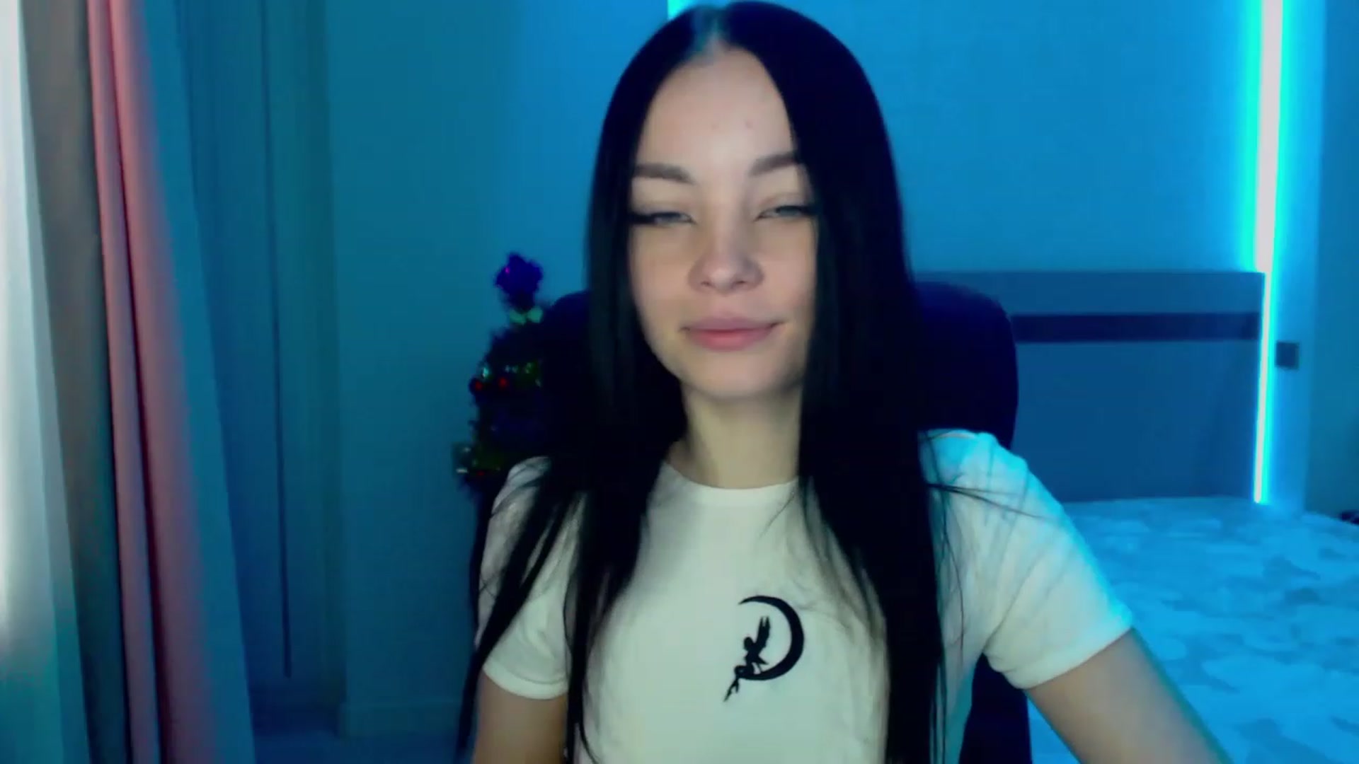 Gallery image thumbnail from SonyaOlsen's myfreecams stream on, 01/16/2023, 08:10 image 14 of 20