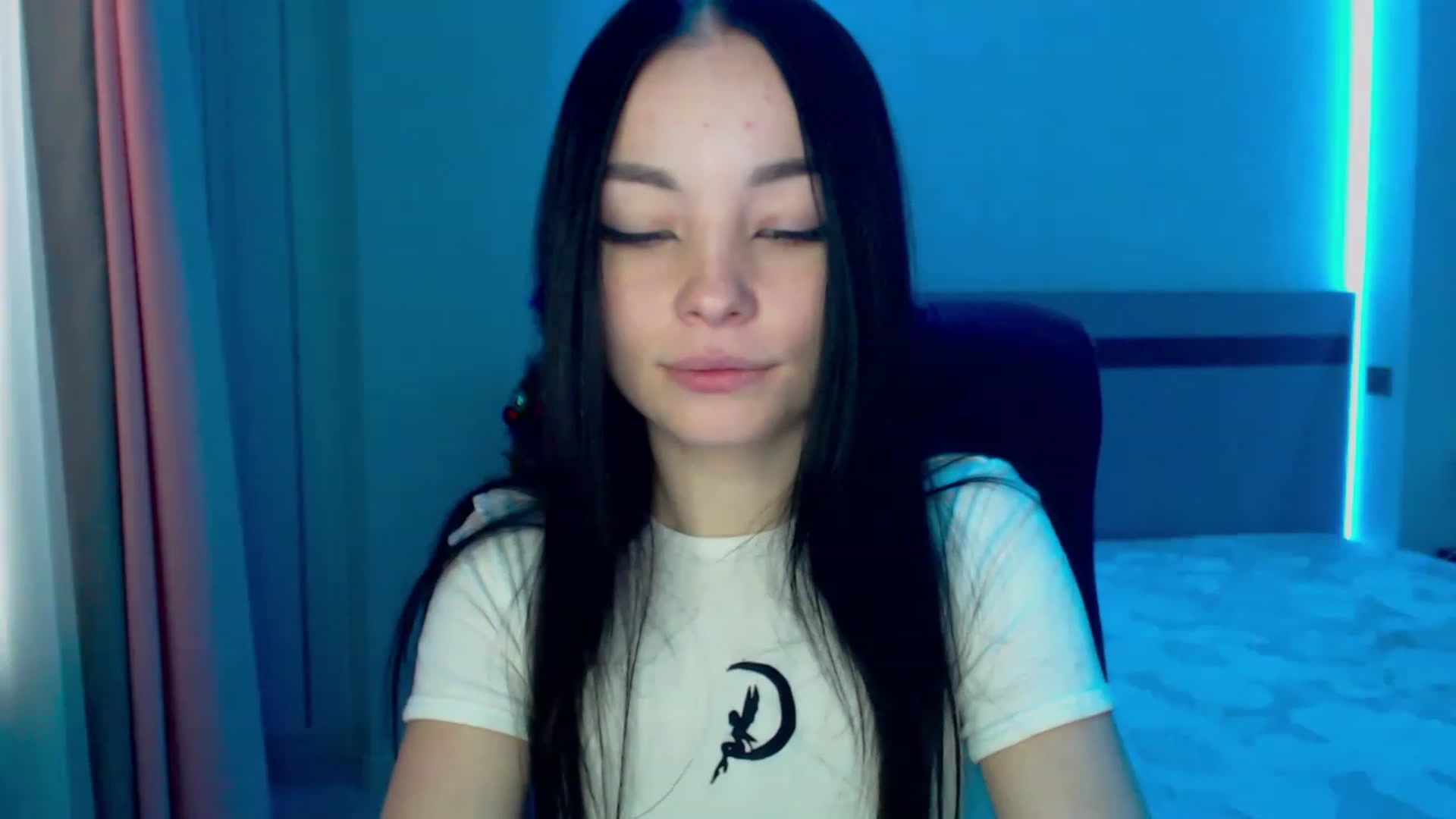 Gallery image thumbnail from SonyaOlsen's myfreecams stream on, 01/16/2023, 08:10 image 4 of 20