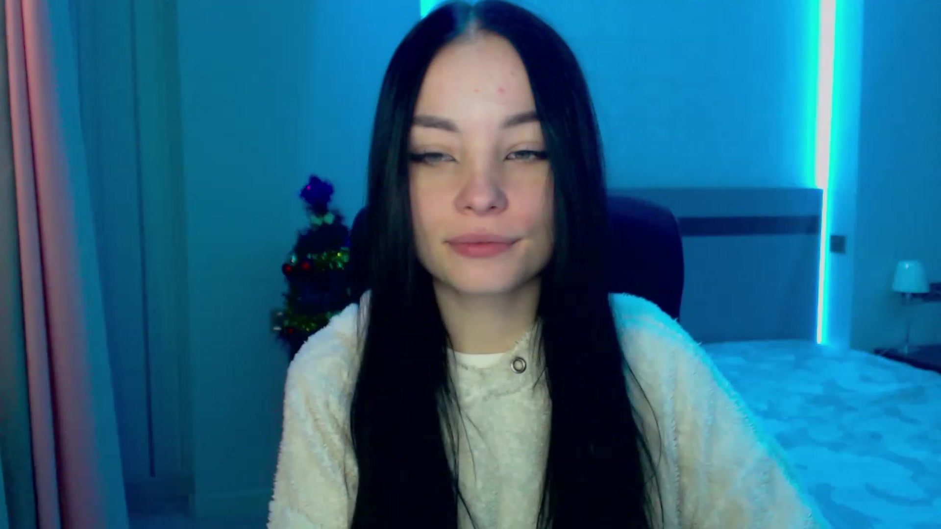 Gallery image thumbnail from SonyaOlsen's myfreecams stream on, 01/16/2023, 10:10 image 3 of 20