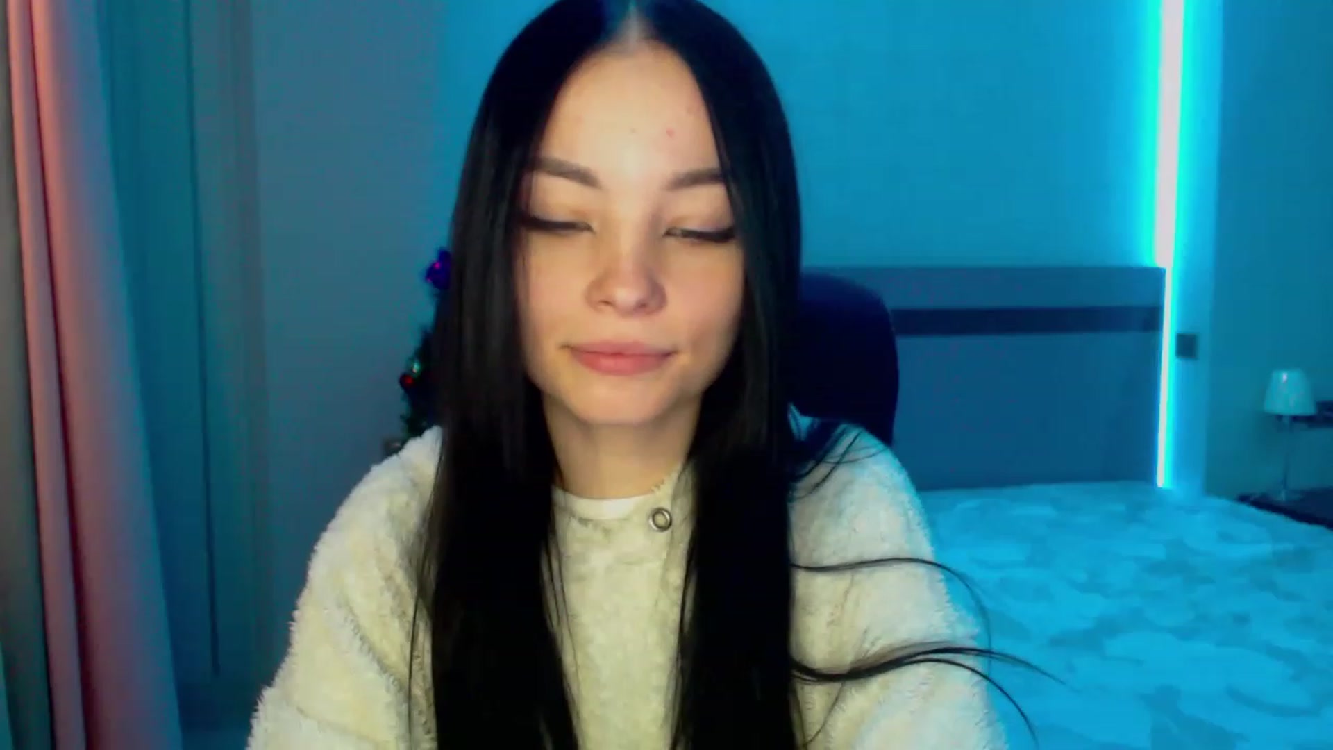 Gallery image thumbnail from SonyaOlsen's myfreecams stream on, 01/16/2023, 10:10 image 11 of 20
