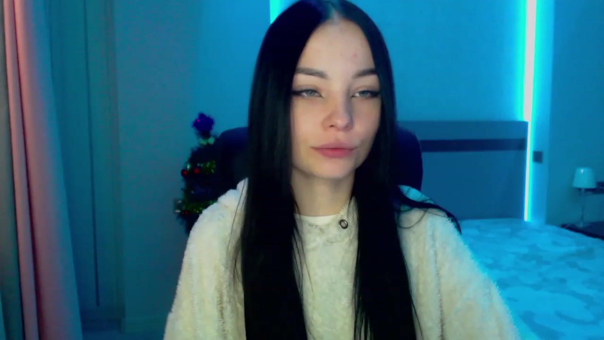 Gallery image thumbnail from SonyaOlsen's myfreecams stream on, 01/16/2023, 10:10 image 16 of 20