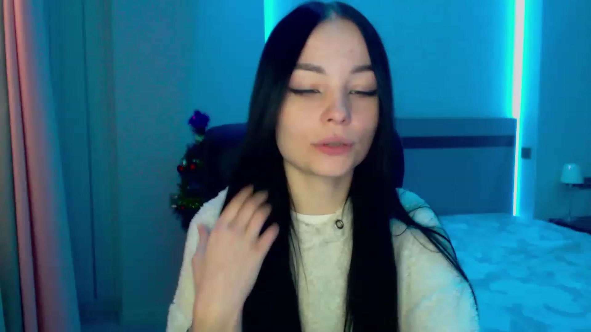 Gallery image thumbnail from SonyaOlsen's myfreecams stream on, 01/16/2023, 10:10 image 17 of 20