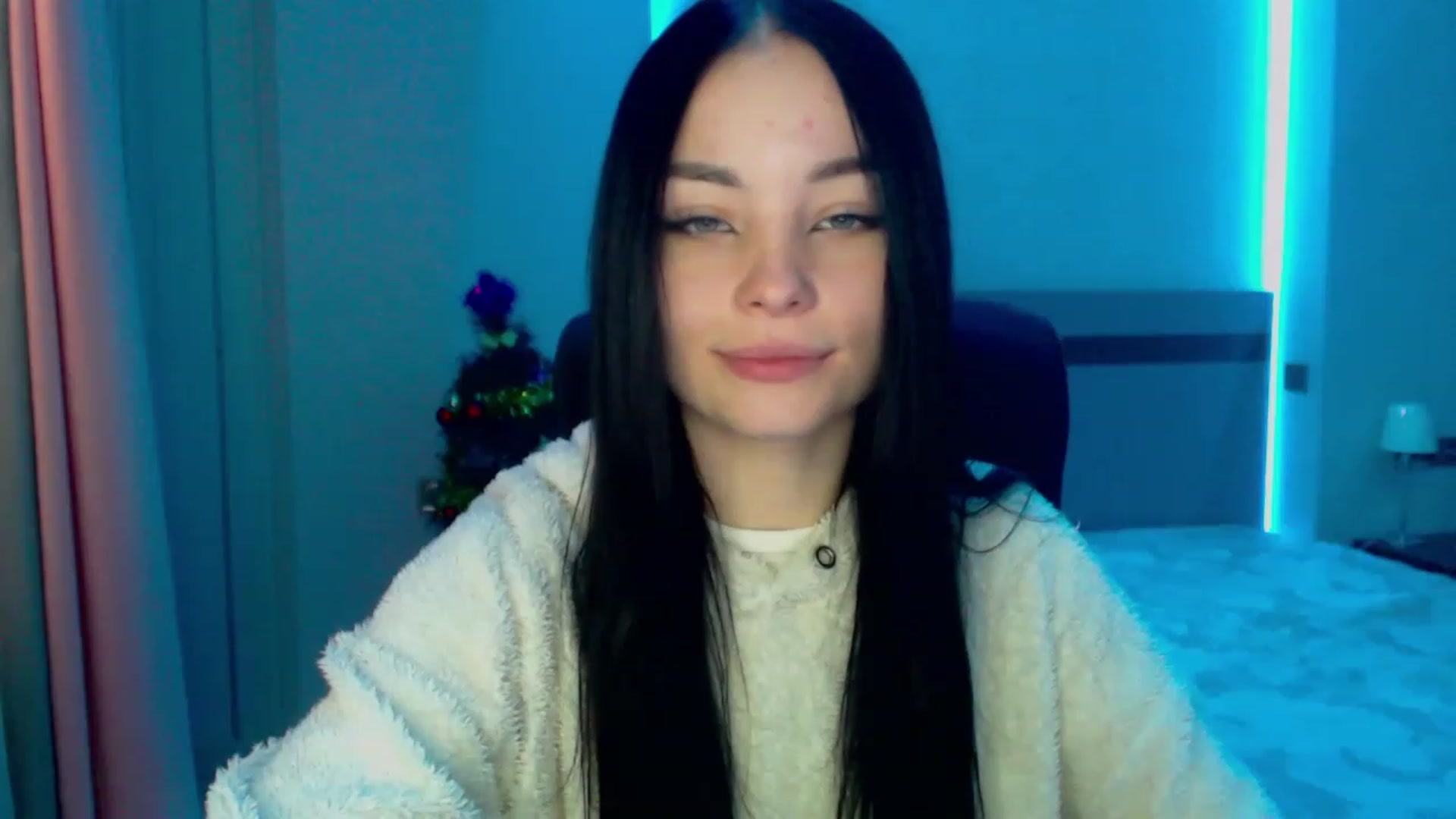 Gallery image thumbnail from SonyaOlsen's myfreecams stream on, 01/16/2023, 10:10 image 14 of 20