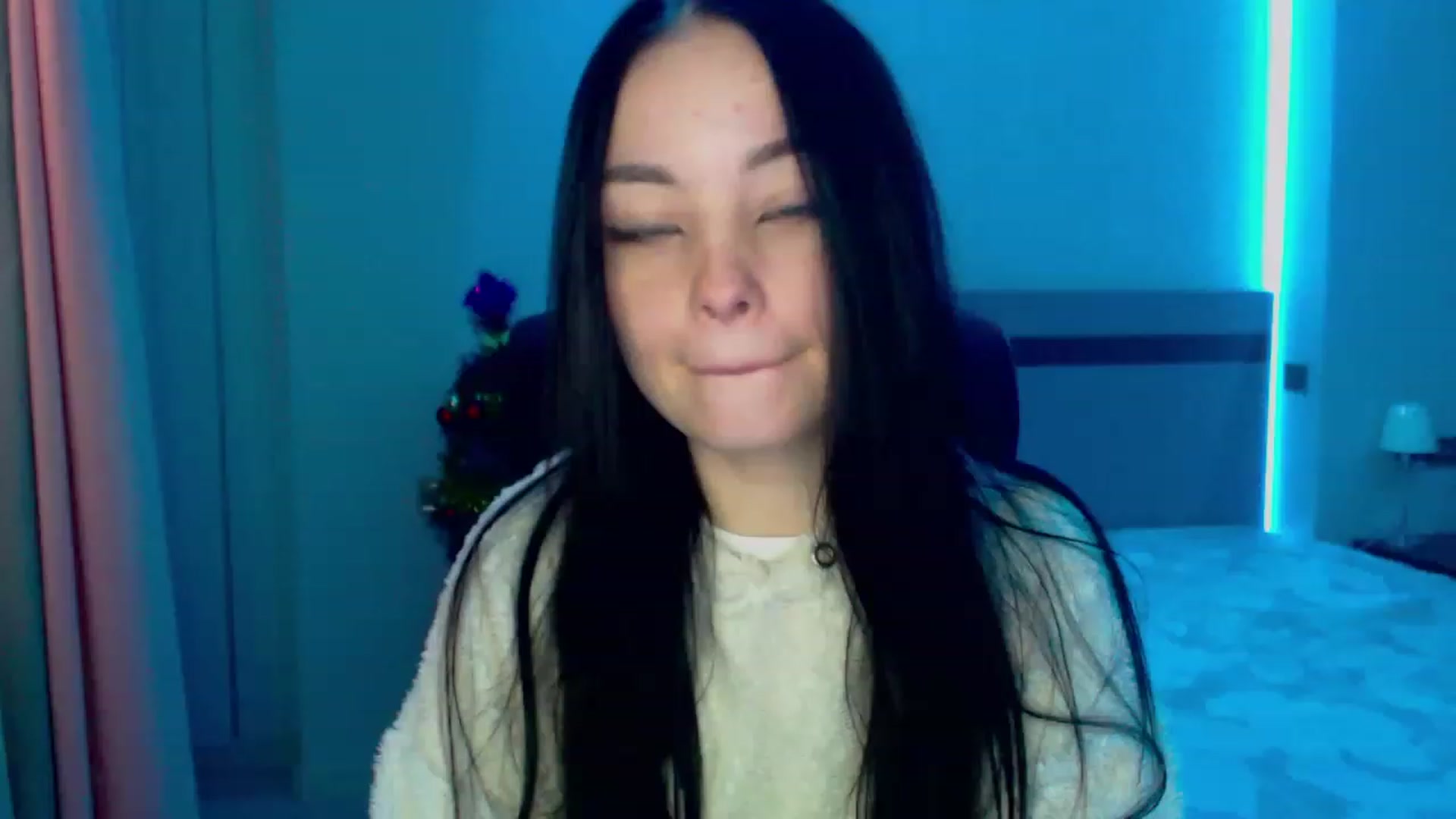 Gallery image thumbnail from SonyaOlsen's myfreecams stream on, 01/16/2023, 10:10 image 1 of 20