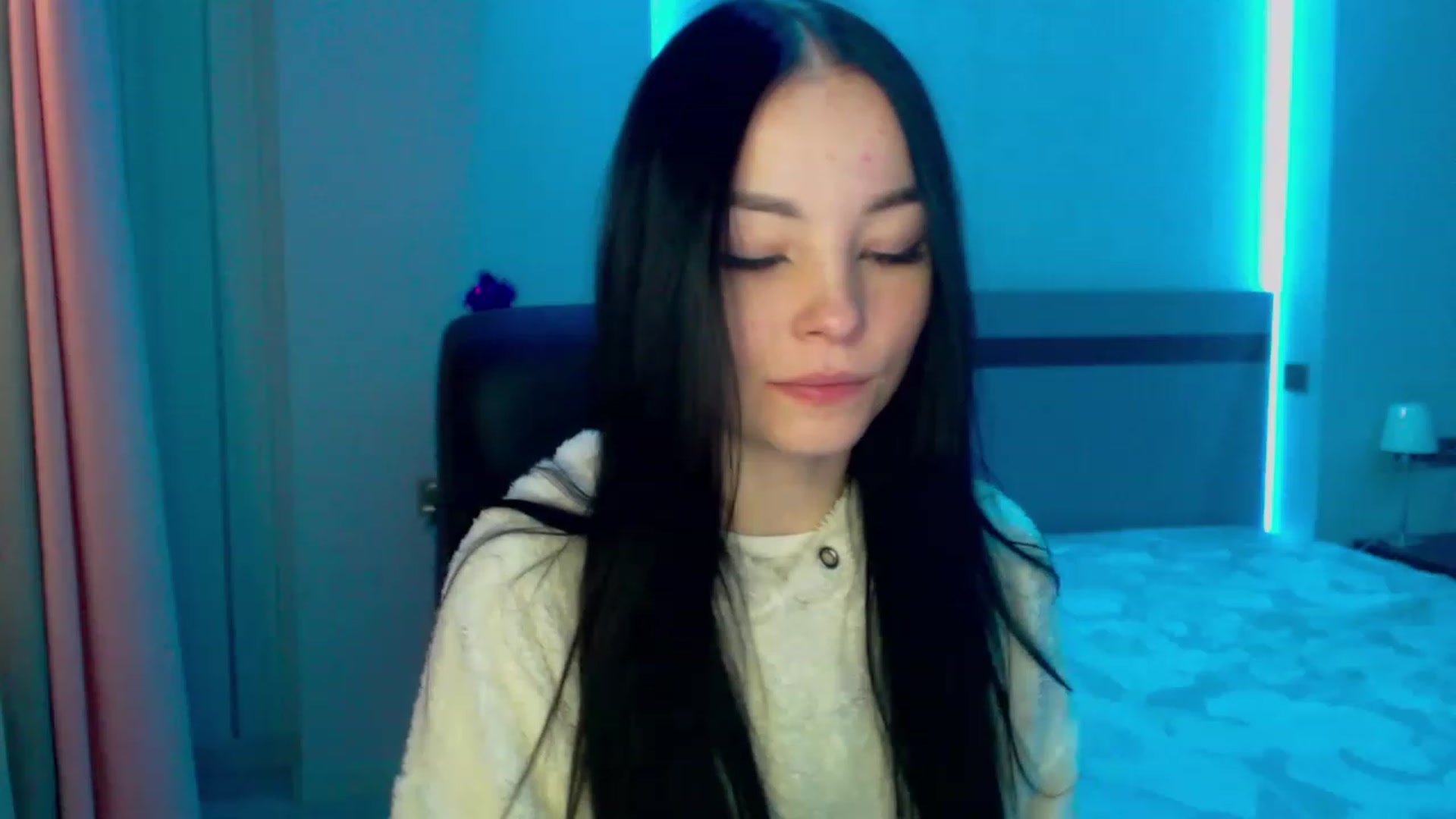Gallery image thumbnail from SonyaOlsen's myfreecams stream on, 01/16/2023, 10:10 image 6 of 20