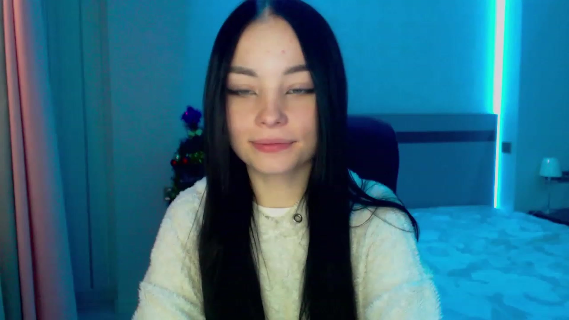 Gallery image thumbnail from SonyaOlsen's myfreecams stream on, 01/16/2023, 10:10 image 15 of 20