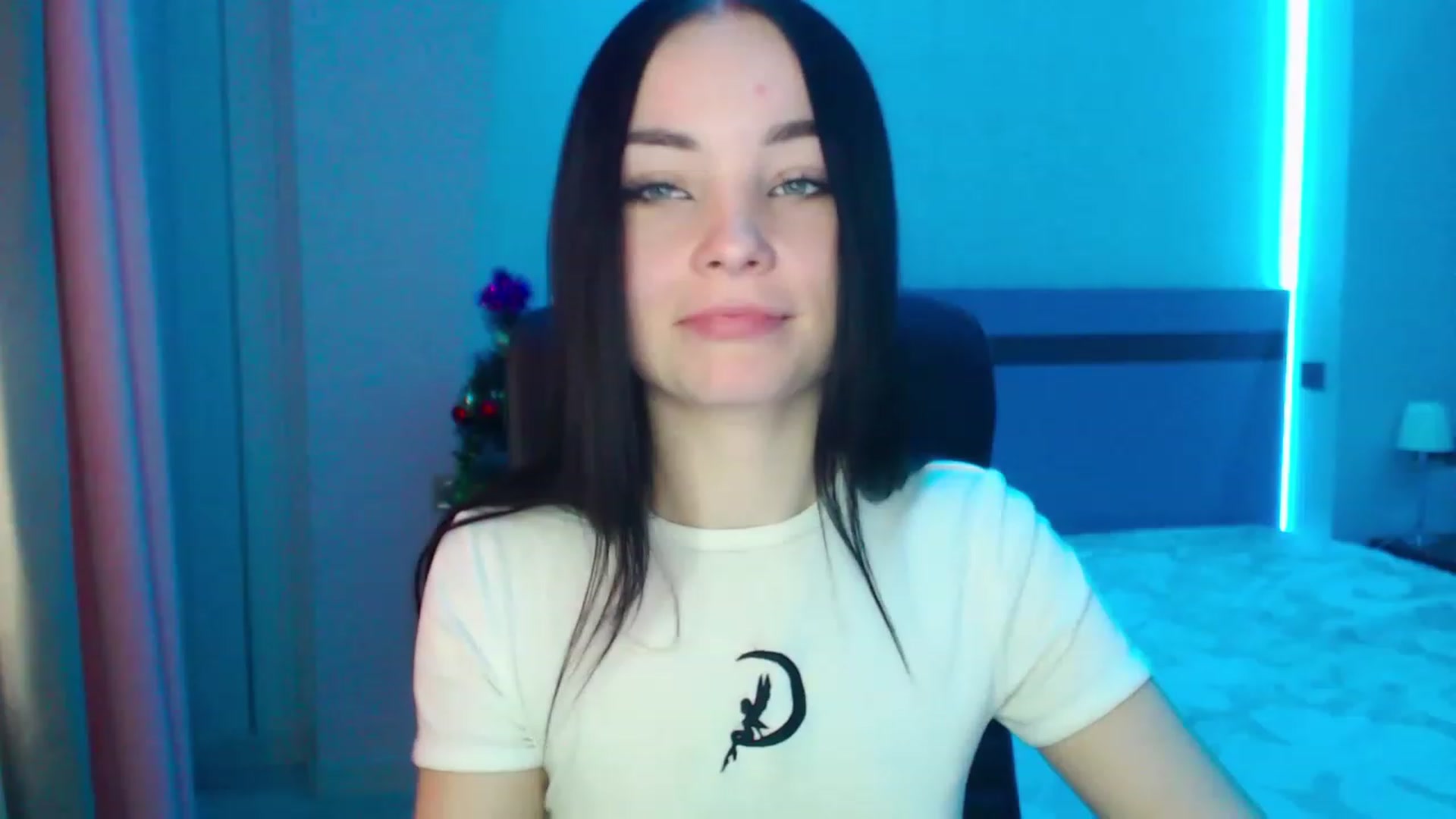 Gallery image thumbnail from SonyaOlsen's myfreecams stream on, 01/17/2023, 09:00 image 16 of 20