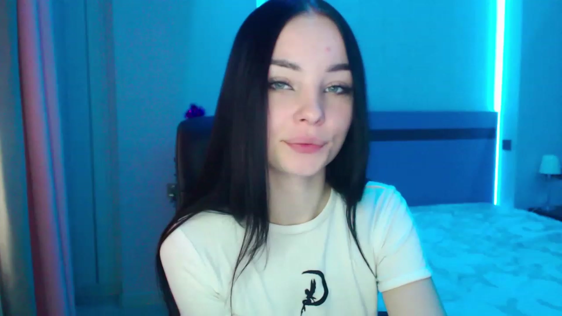 Gallery image thumbnail from SonyaOlsen's myfreecams stream on, 01/17/2023, 09:00 image 14 of 20