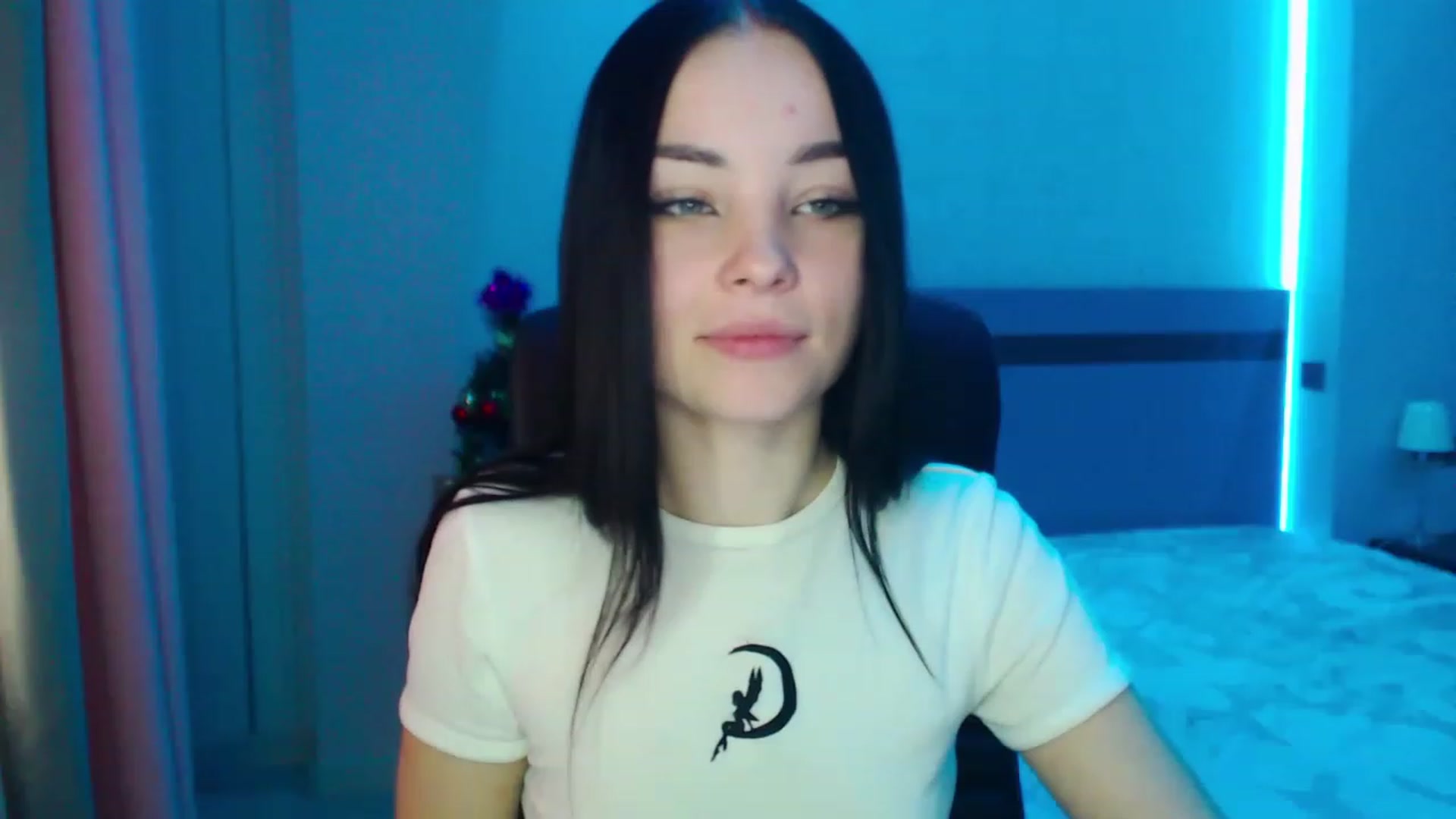 Gallery image thumbnail from SonyaOlsen's myfreecams stream on, 01/17/2023, 09:00 image 17 of 20