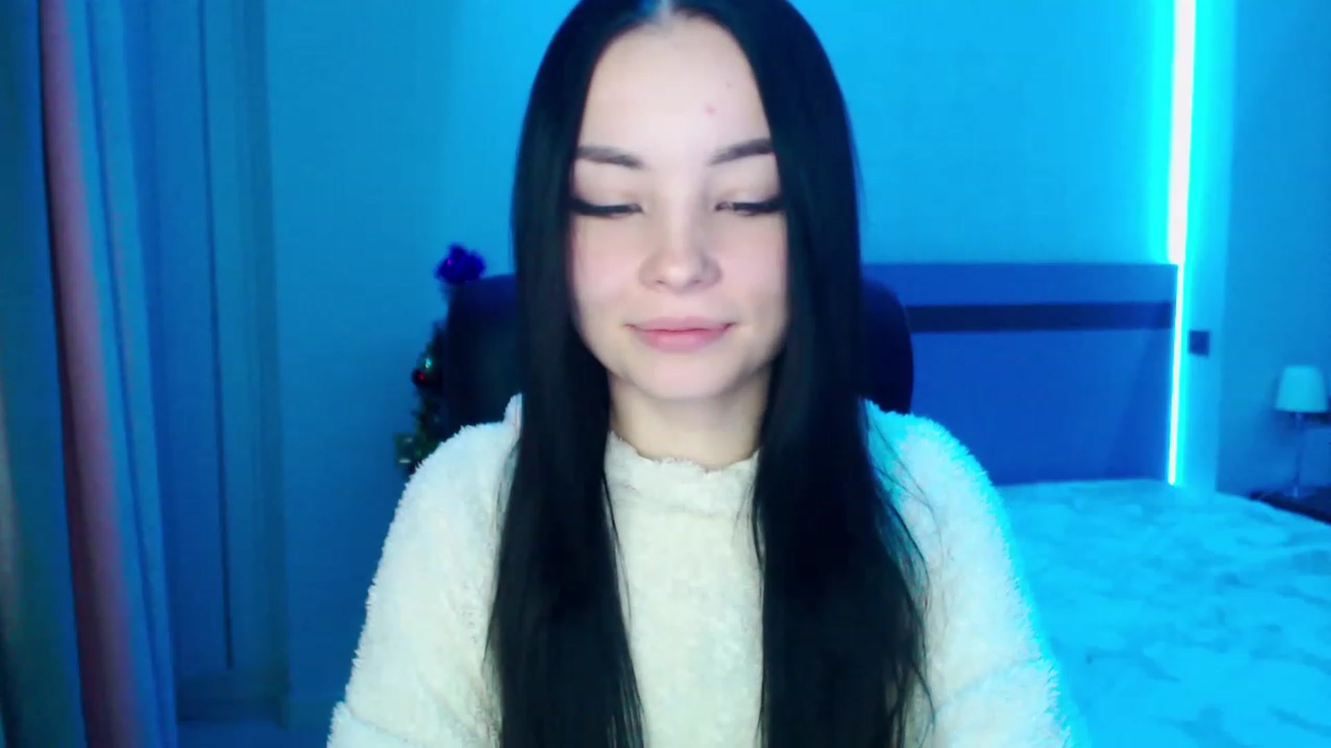 Gallery image thumbnail from SonyaOlsen's myfreecams stream on, 01/17/2023, 11:05 image 7 of 20