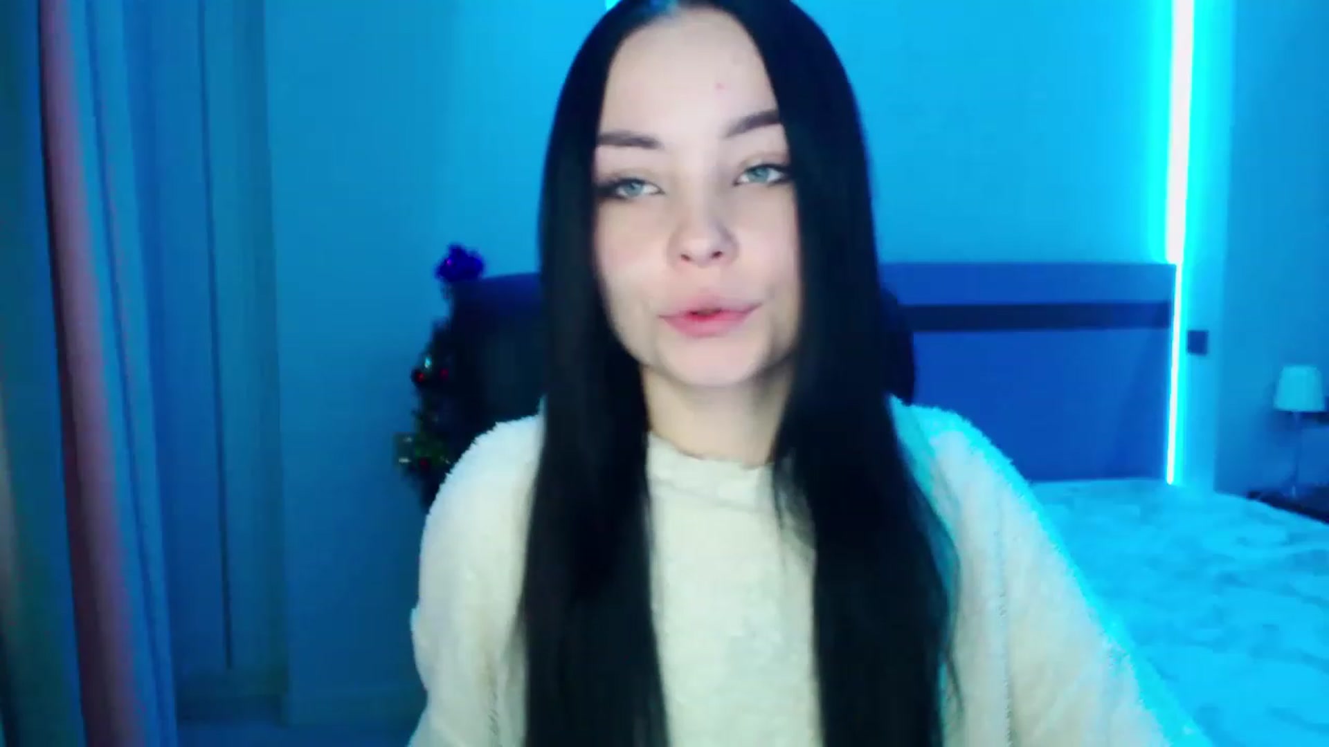 Gallery image thumbnail from SonyaOlsen's myfreecams stream on, 01/17/2023, 11:05 image 3 of 20