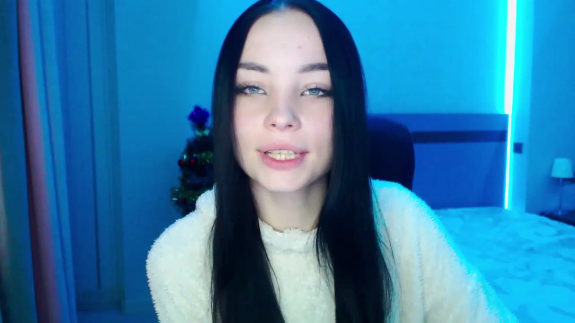 Gallery image thumbnail from SonyaOlsen's myfreecams stream on, 01/17/2023, 11:05 image 10 of 20