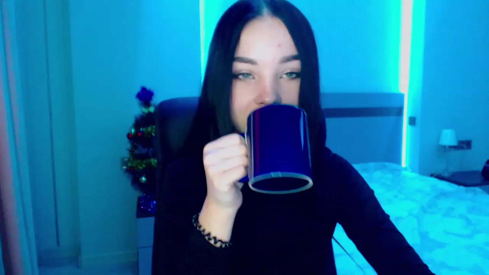 Gallery image thumbnail from SonyaOlsen's myfreecams stream on, 01/18/2023, 10:00 image 18 of 20