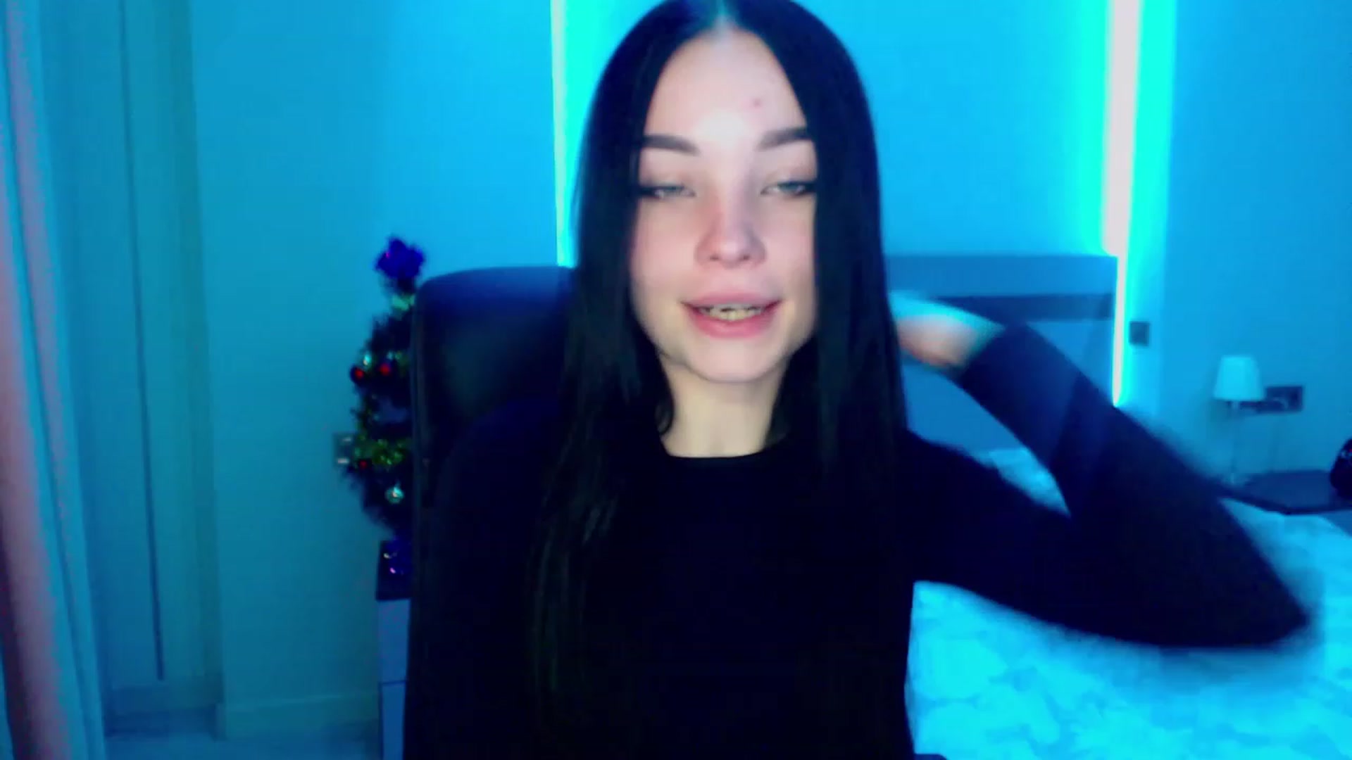Gallery image thumbnail from SonyaOlsen's myfreecams stream on, 01/18/2023, 10:00 image 4 of 20