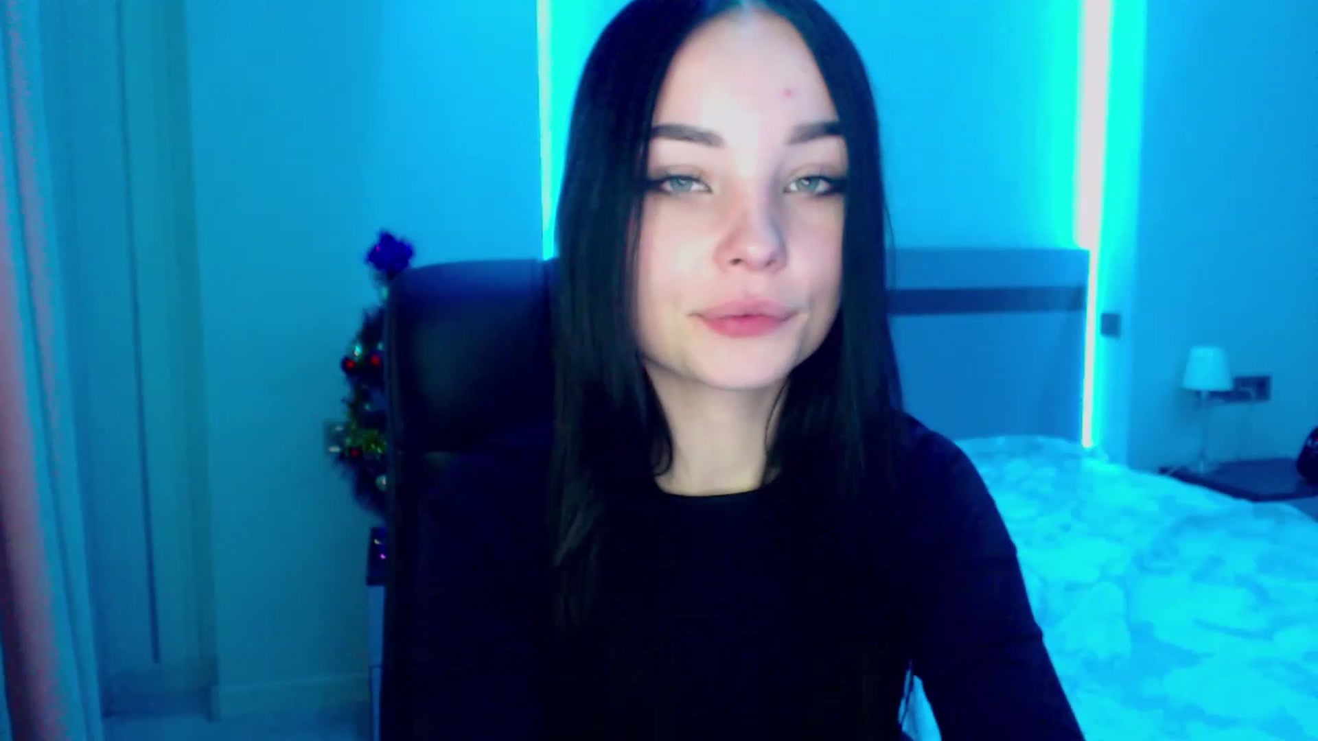 Gallery image thumbnail from SonyaOlsen's myfreecams stream on, 01/18/2023, 10:00 image 6 of 20